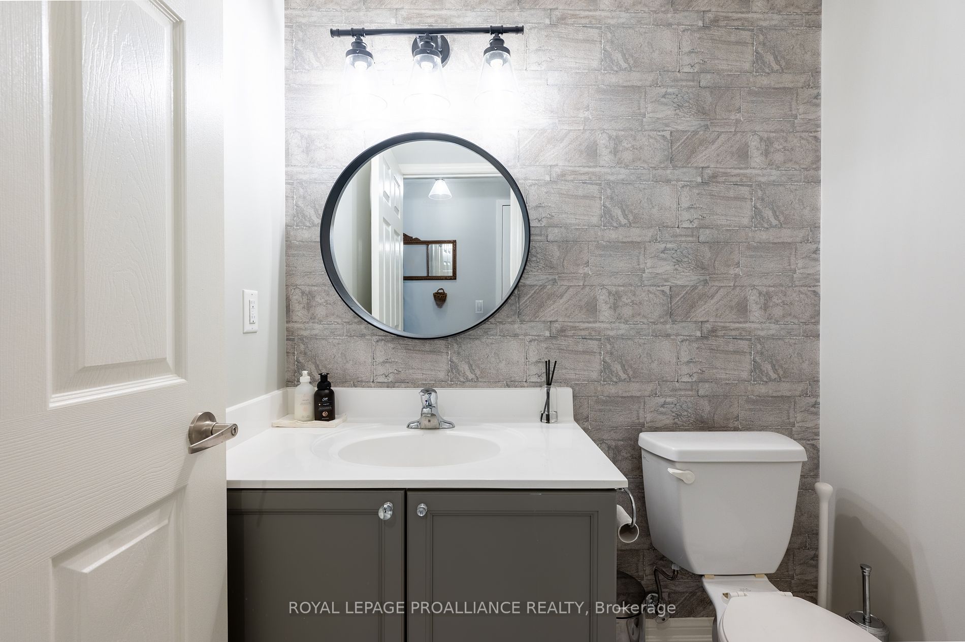 50 Mill St N, #306