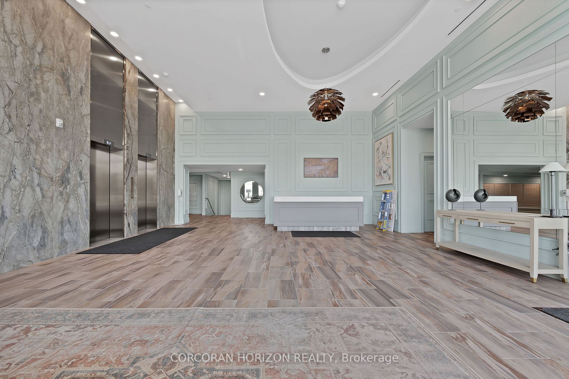 460 Columbia Street W, #1411