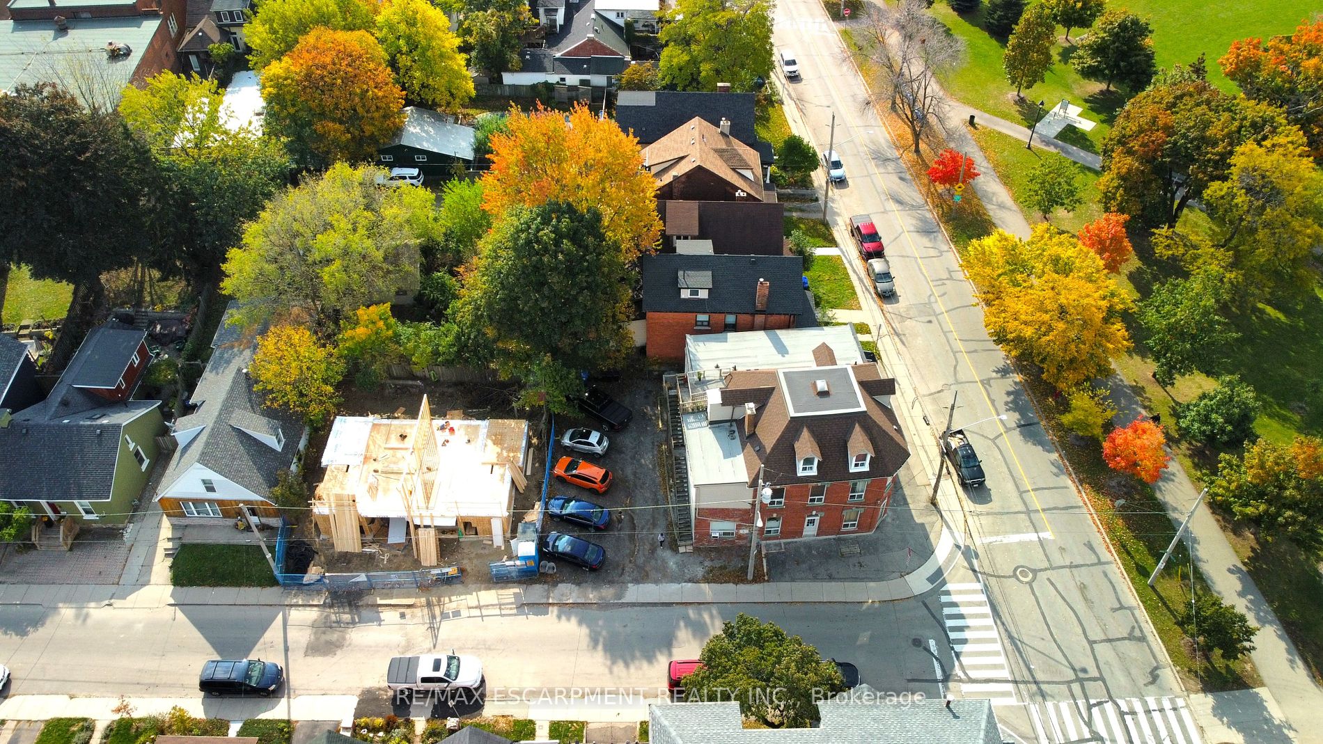 74 Locke Street N