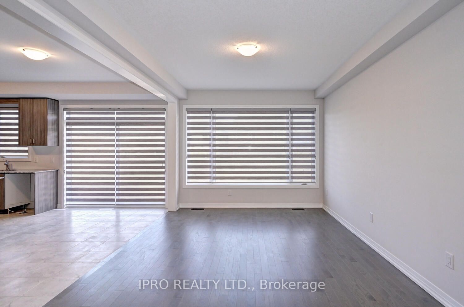 100 Blacklock St