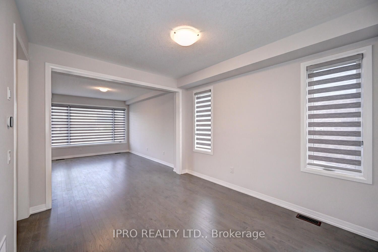 100 Blacklock St