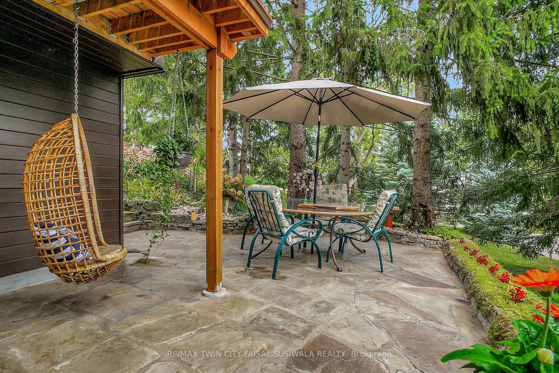 271 West River Rd