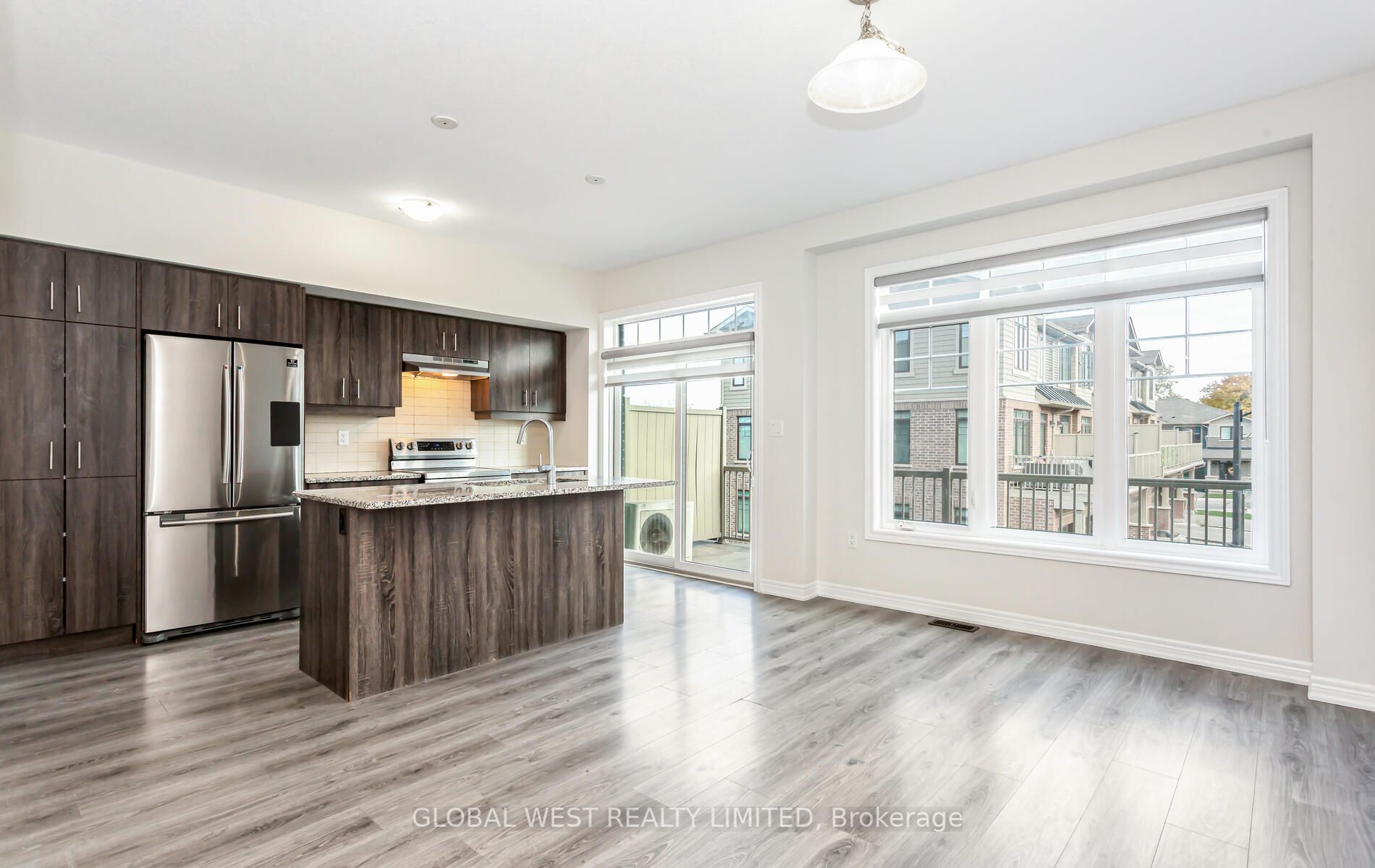 288 Glover Rd E, #11