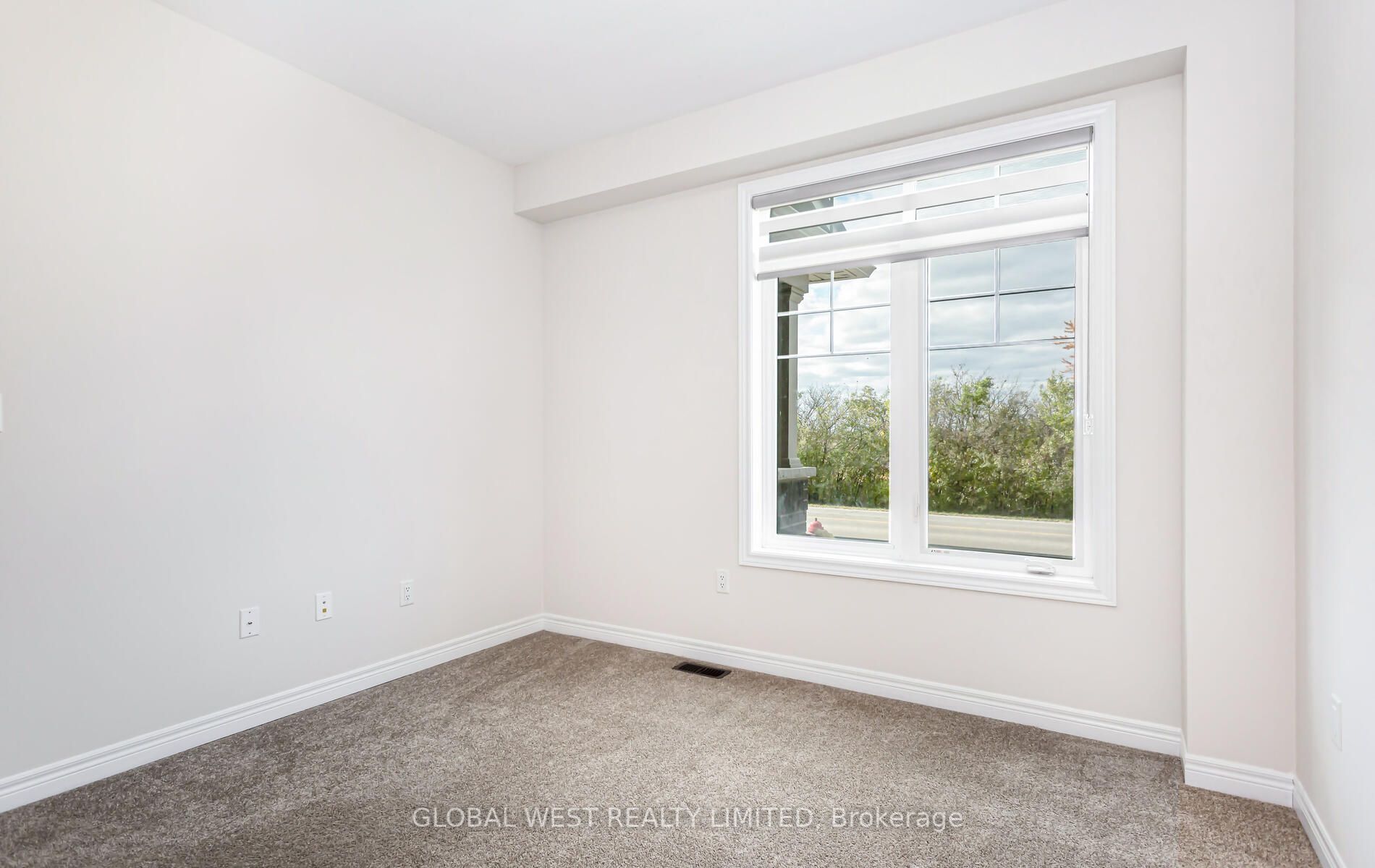288 Glover Rd E, #11