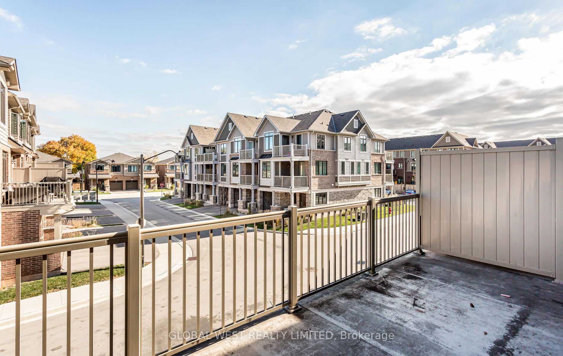 288 Glover Rd E, #11