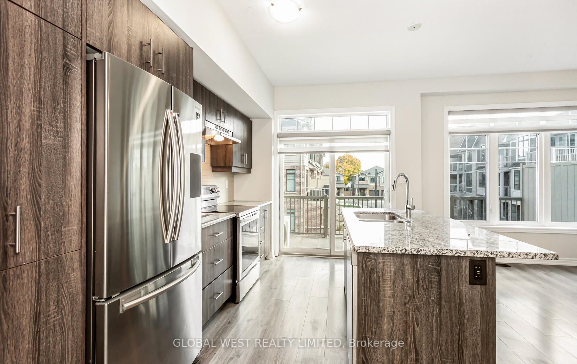 288 Glover Rd E, #11