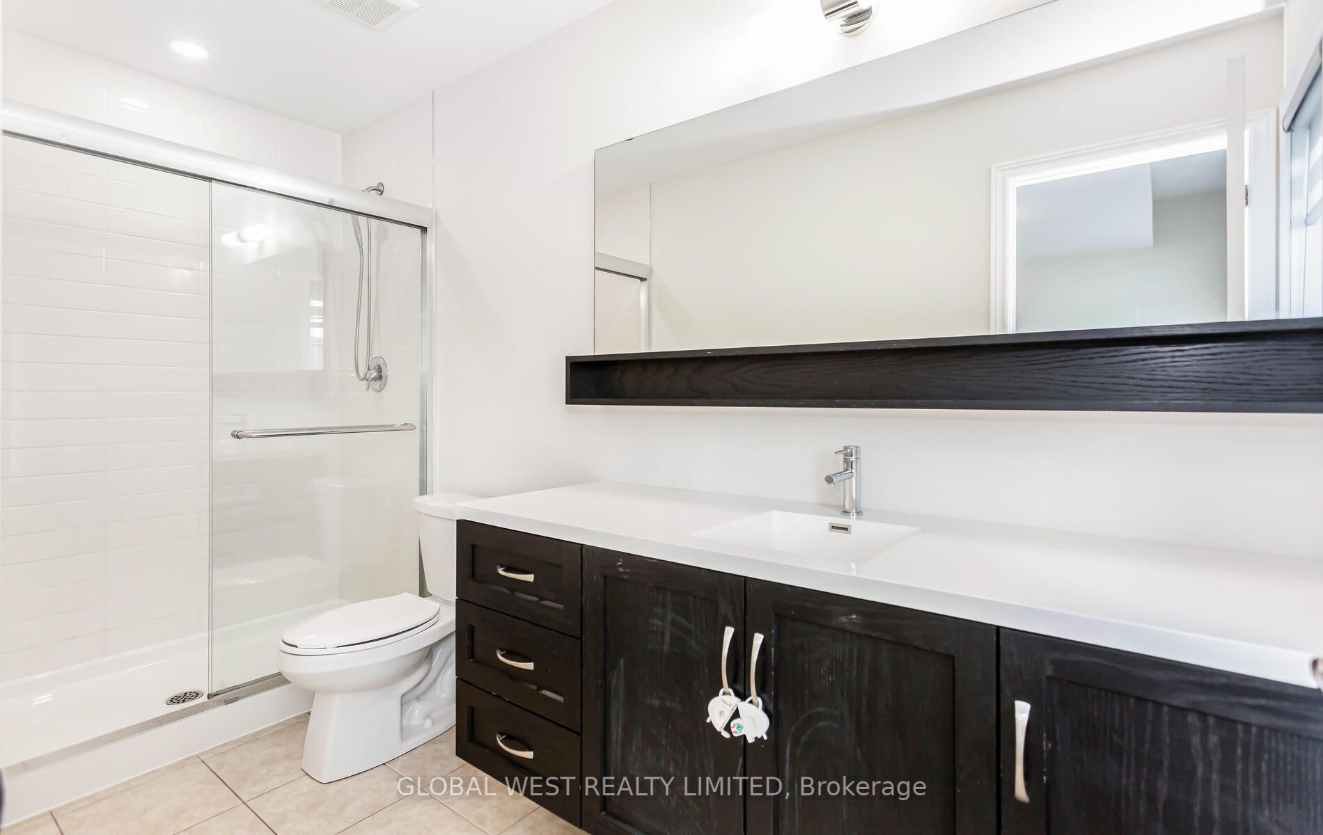 288 Glover Rd E, #11