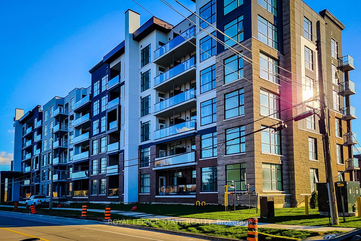 600 North Service Rd S, #402
