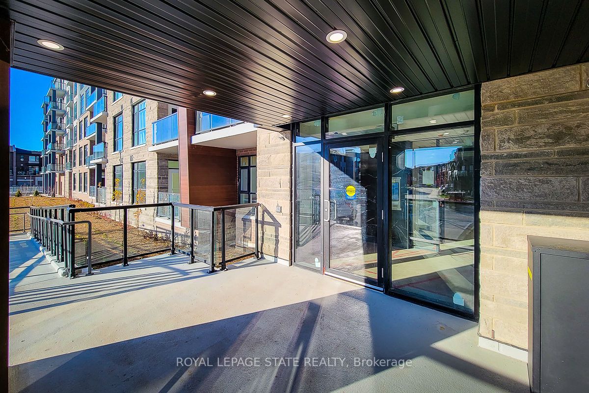600 North Service Rd S, #402