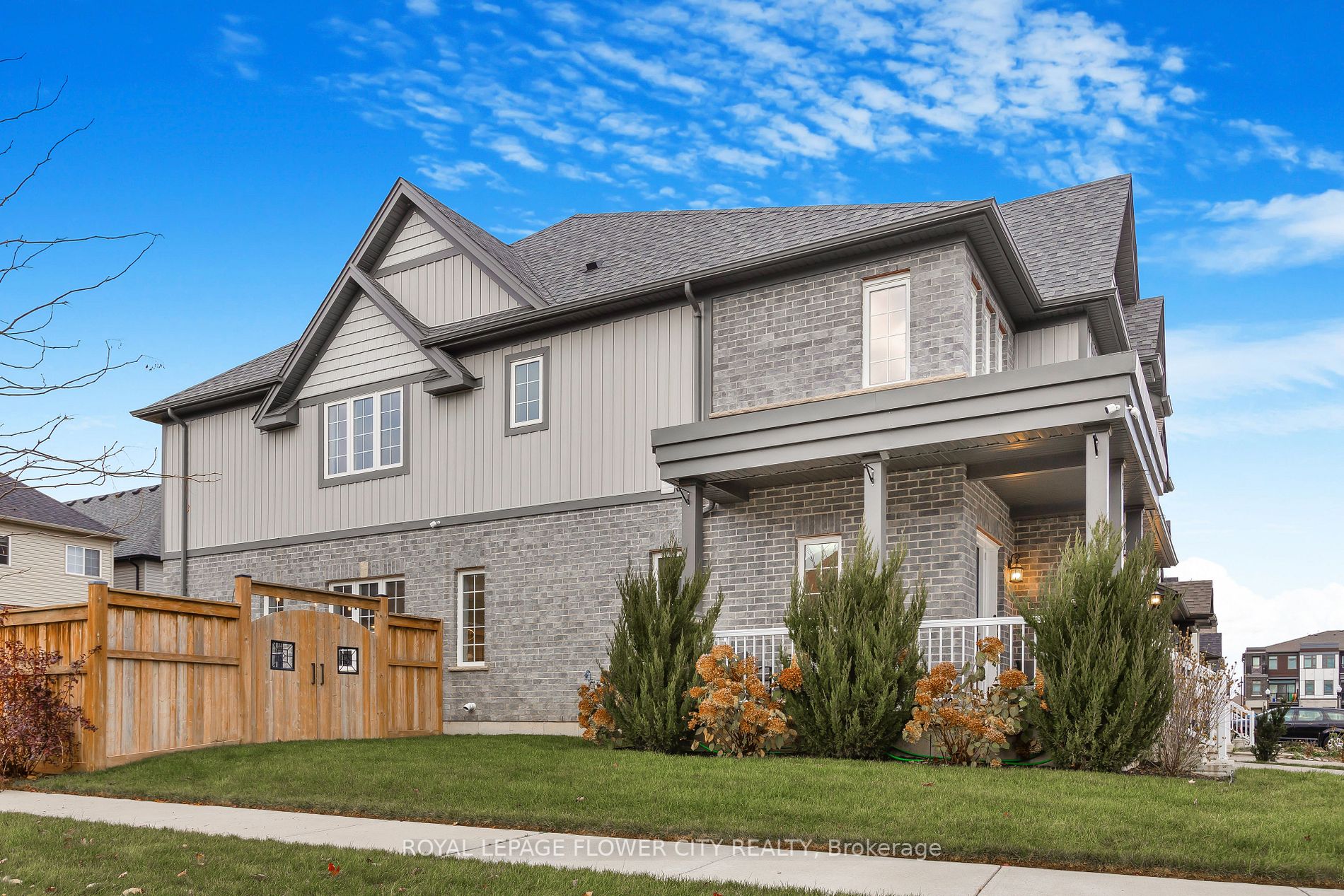 273 Tall Grass Cres