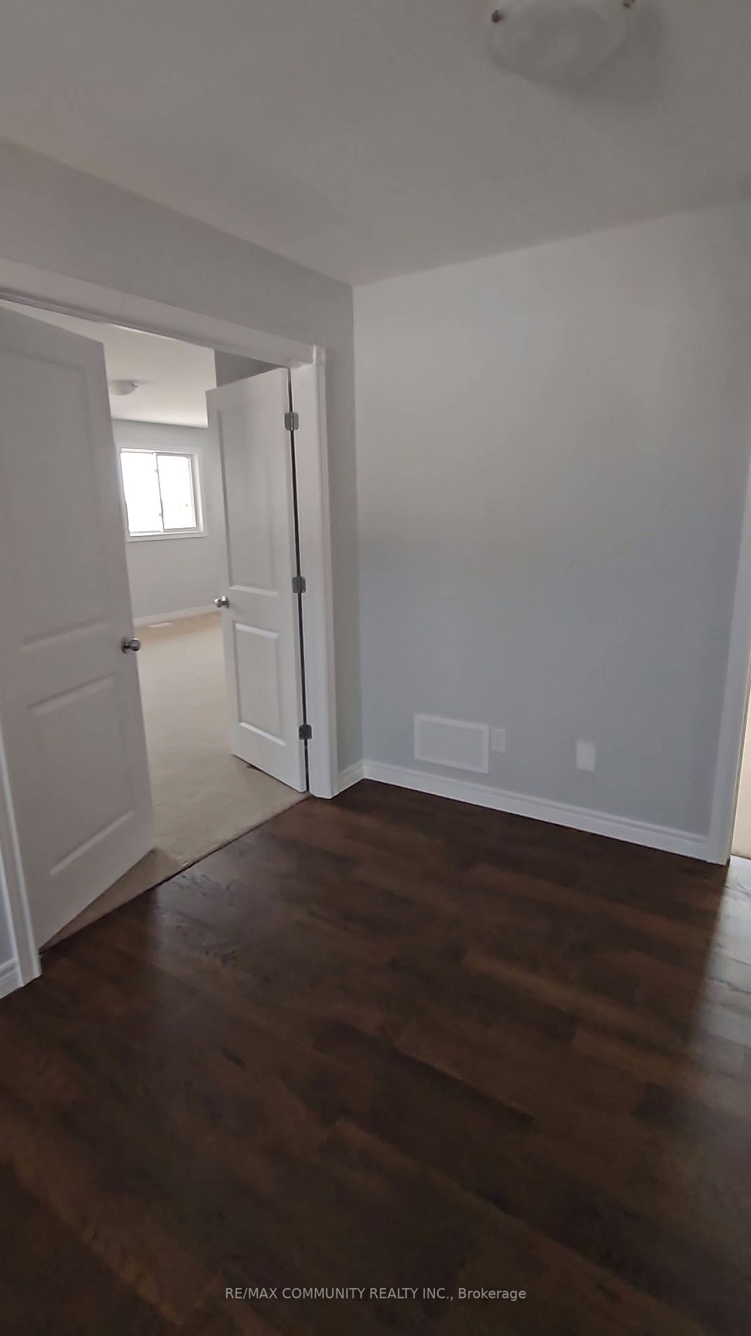 901 Bamford Terr
