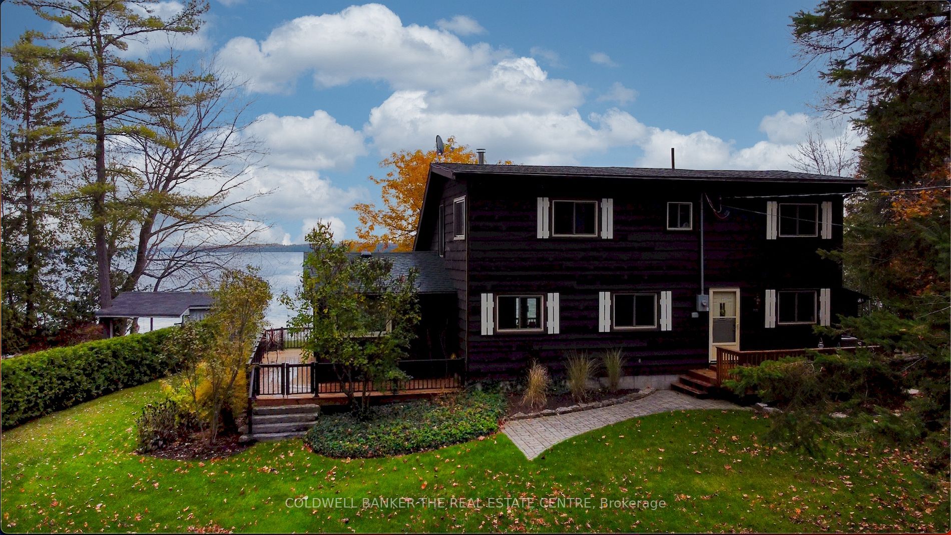 2 Camelot Pl
