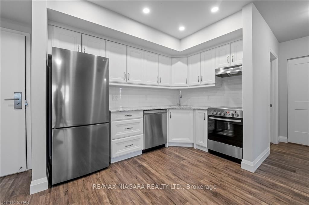 5698 Main St, #502