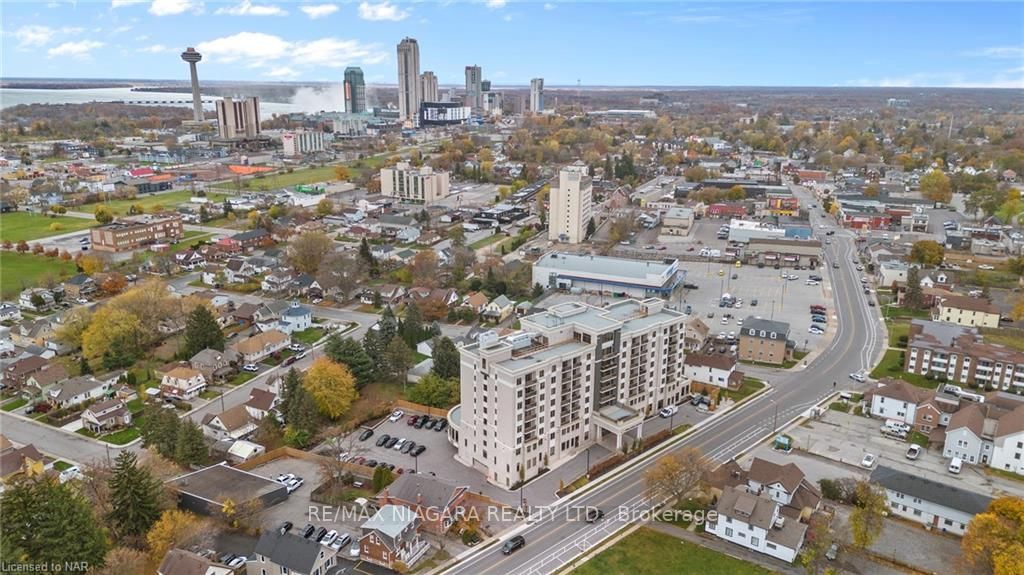 5698 Main St, #502