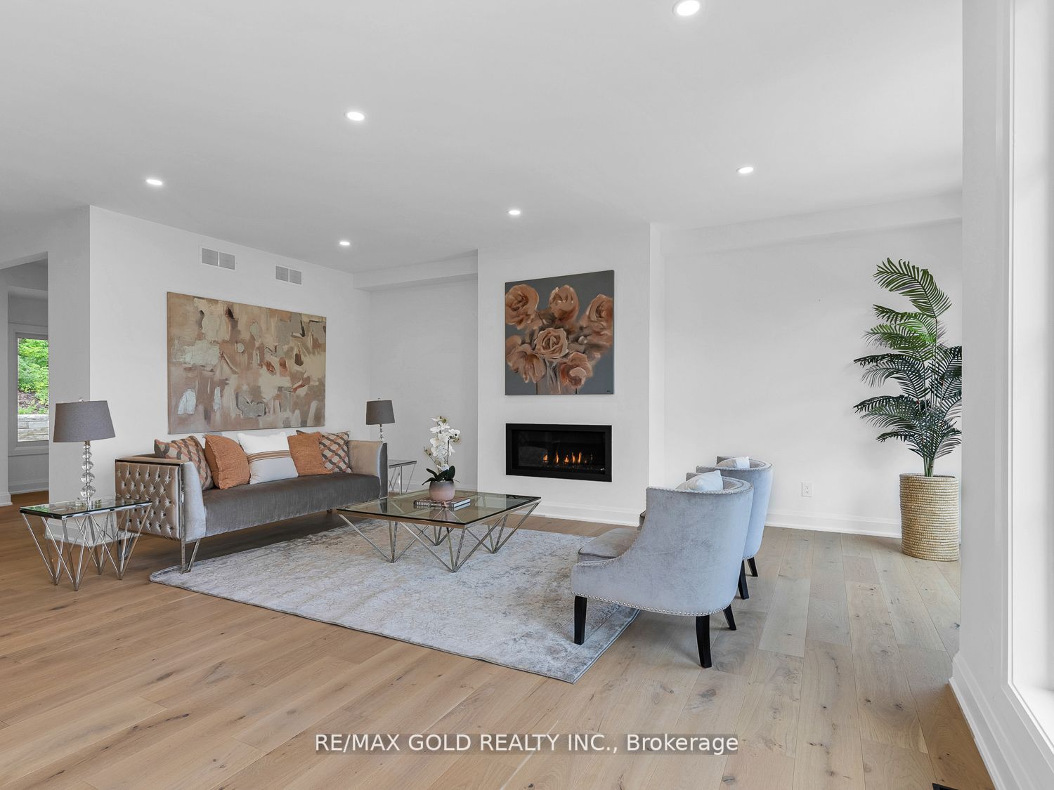 115 Welland Vale Rd