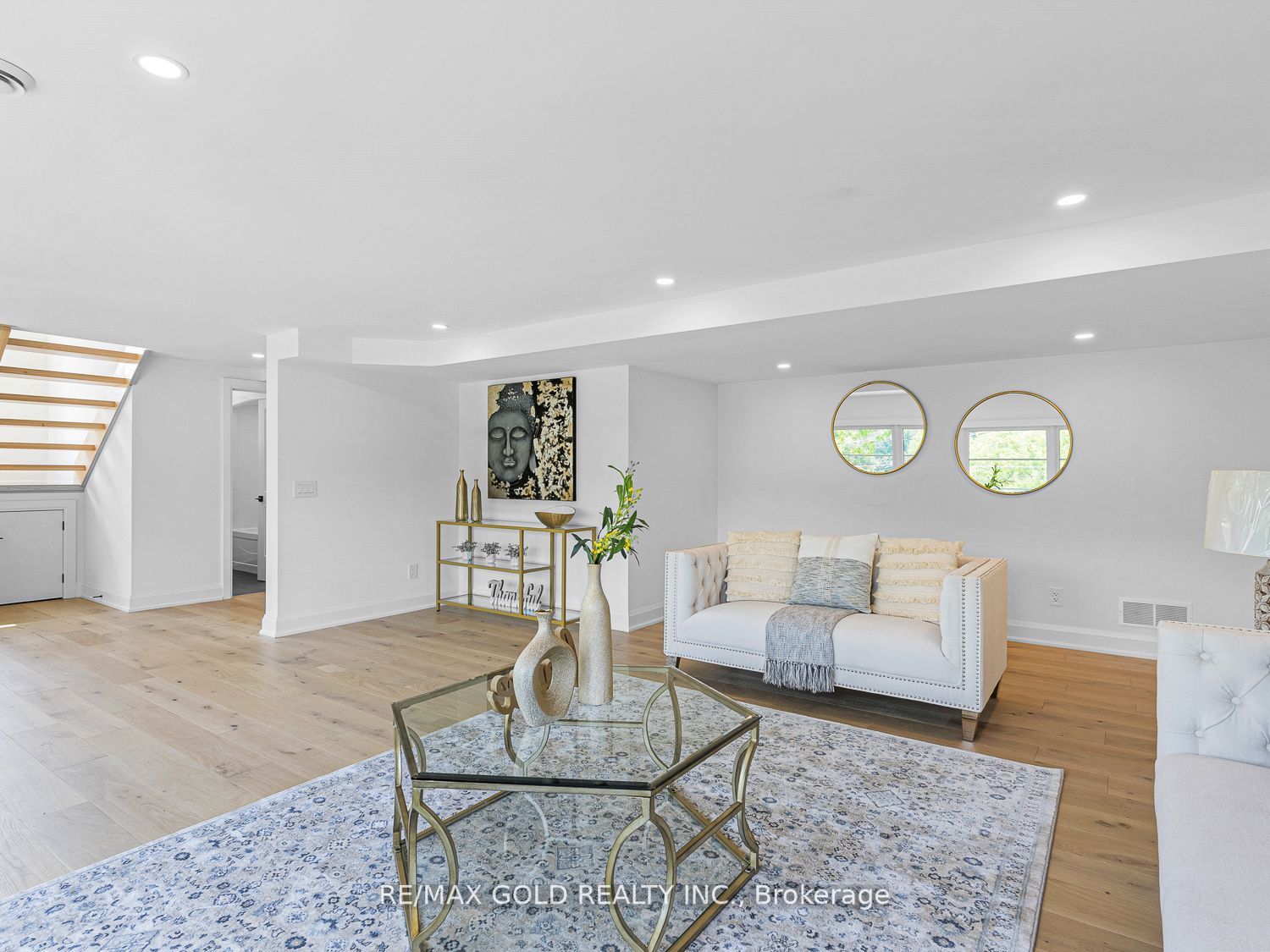 115 Welland Vale Rd