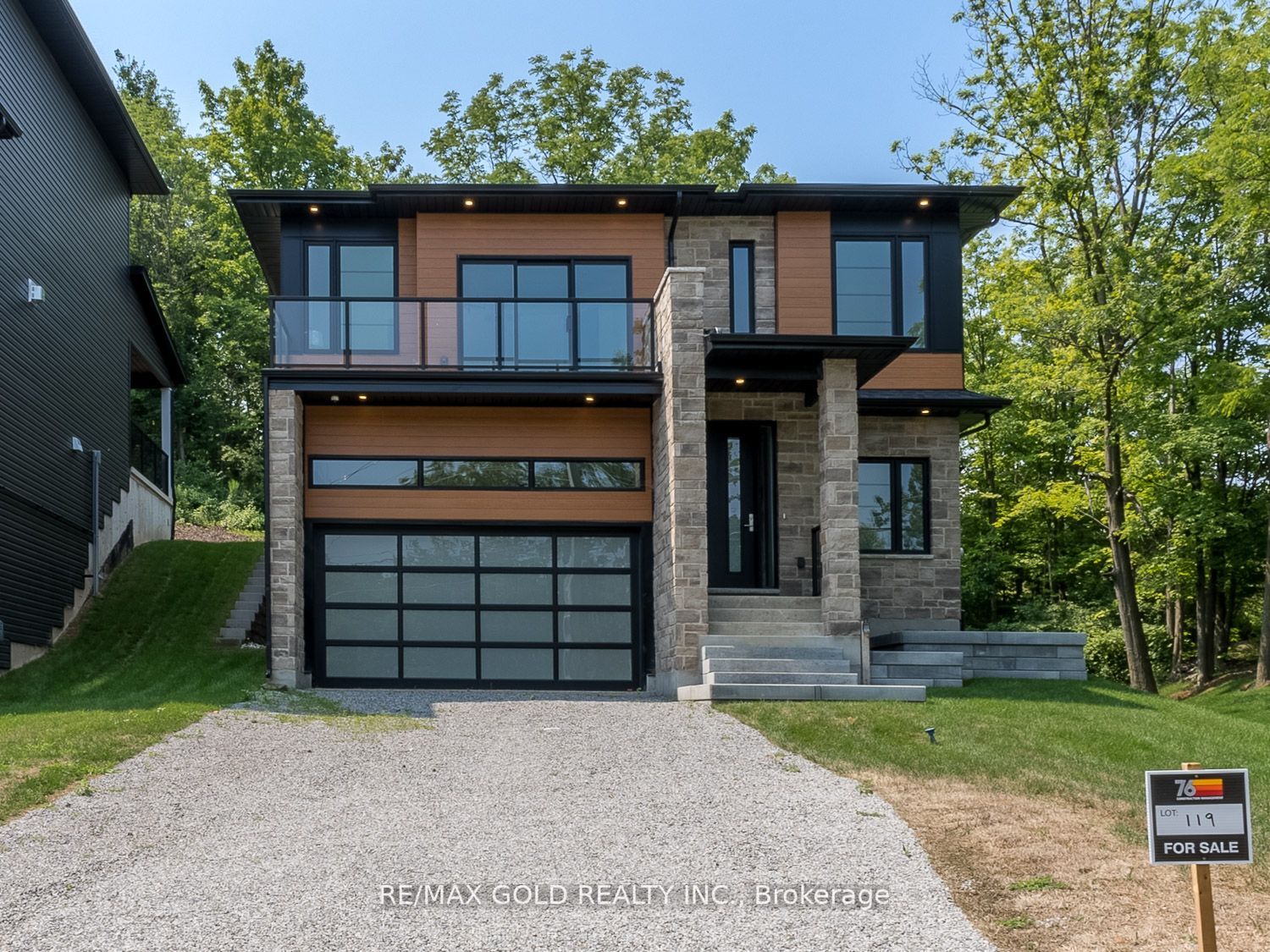 119 Welland Vale Rd