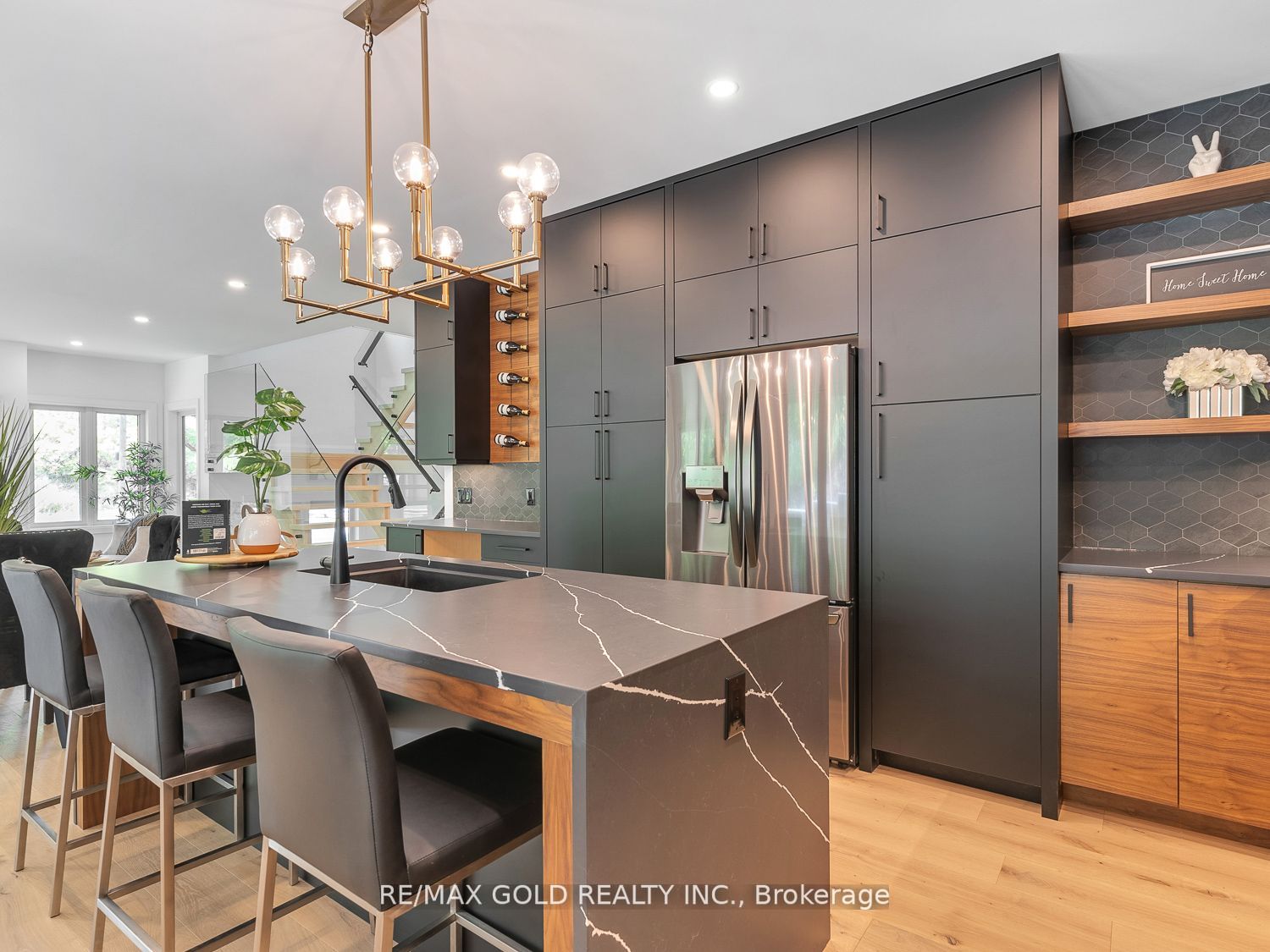119 Welland Vale Rd