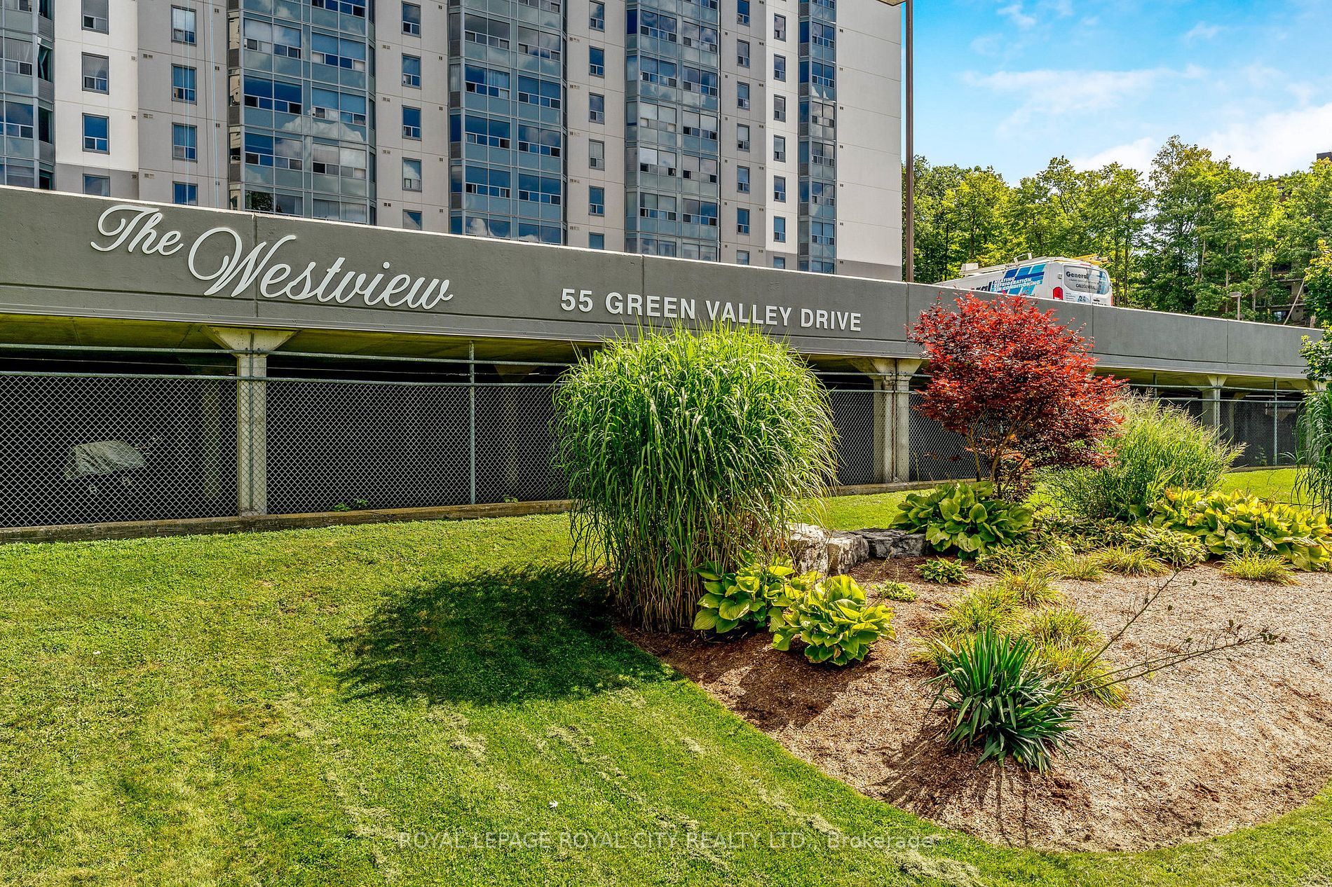 55 Green Valley Dr, #710