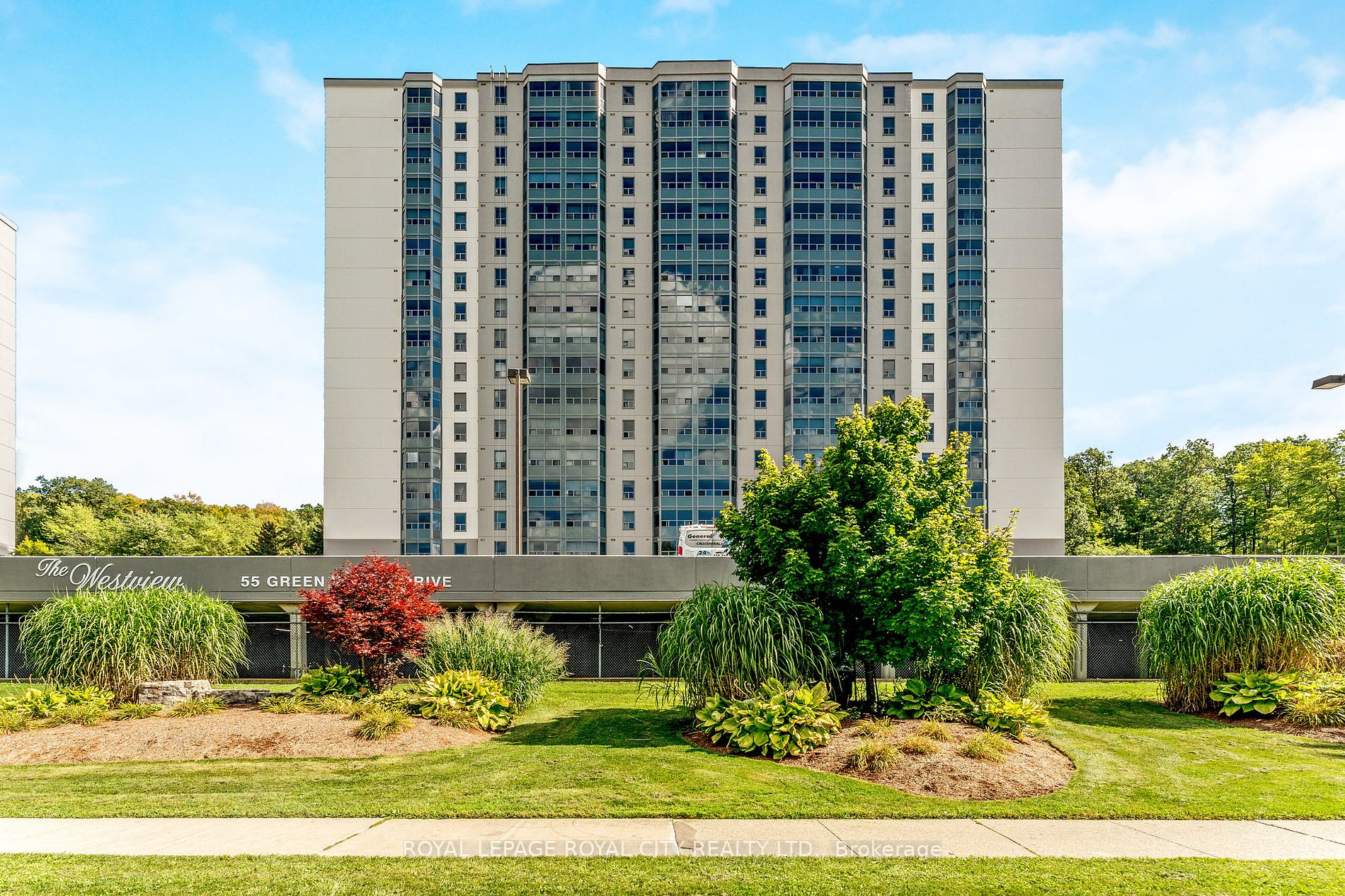 55 Green Valley Dr, #710