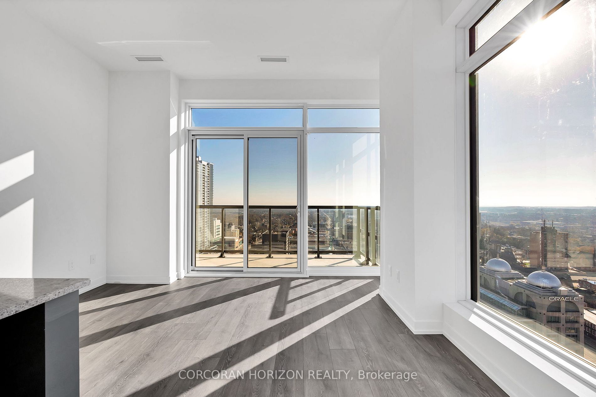 55 Duke St W, #2508