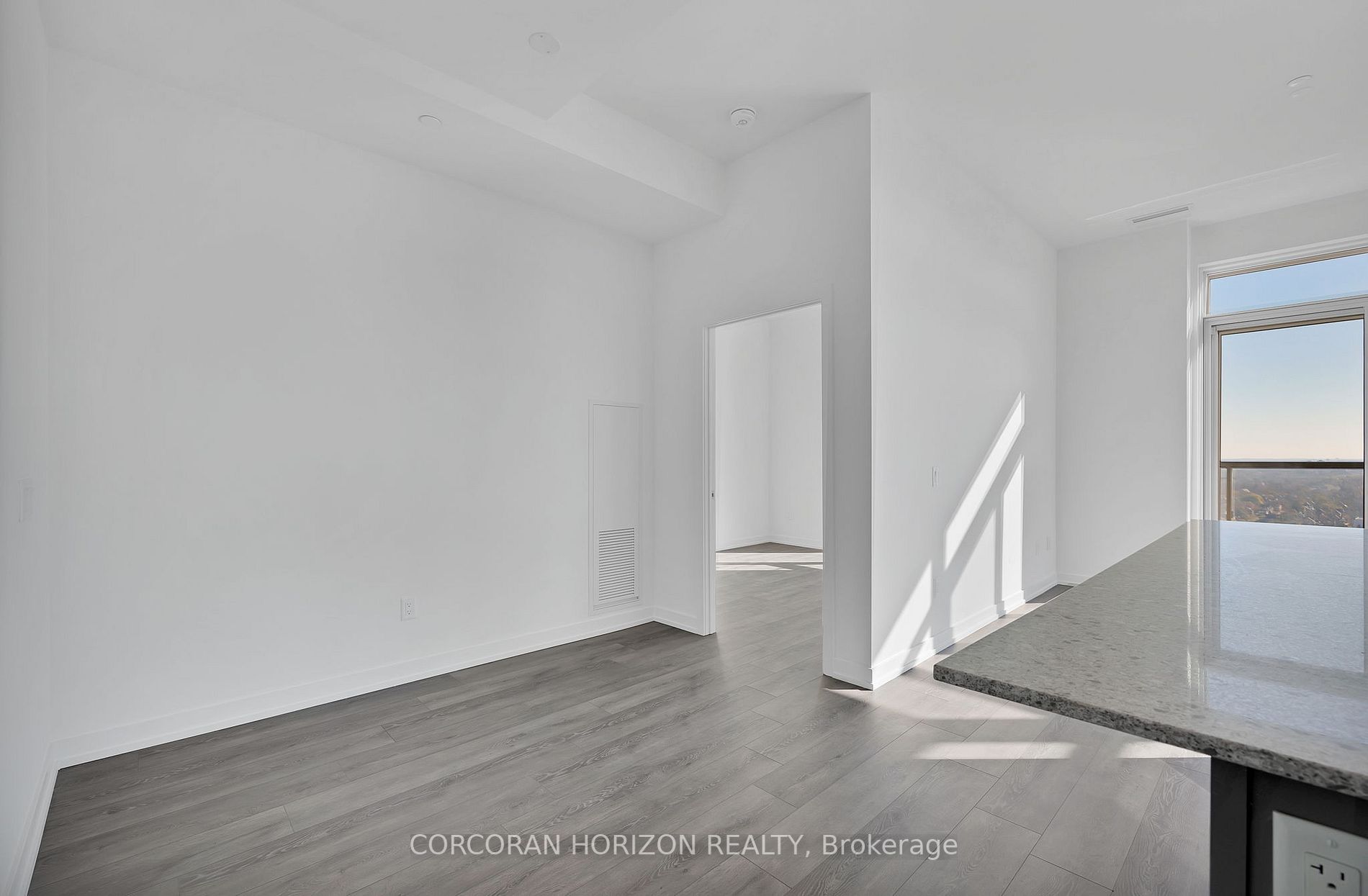55 Duke St W, #2508