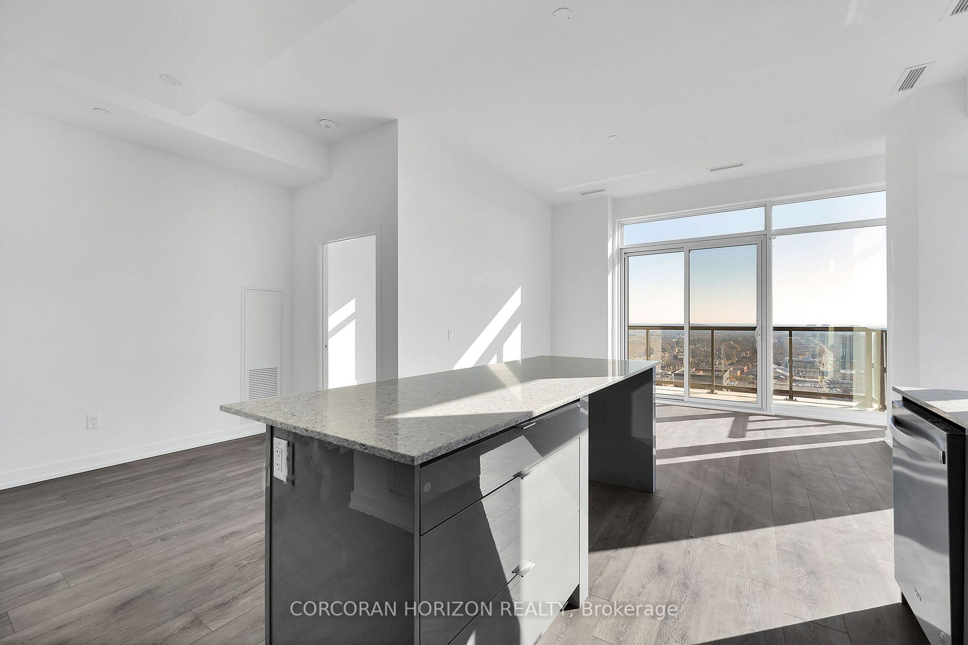 55 Duke St W, #2508