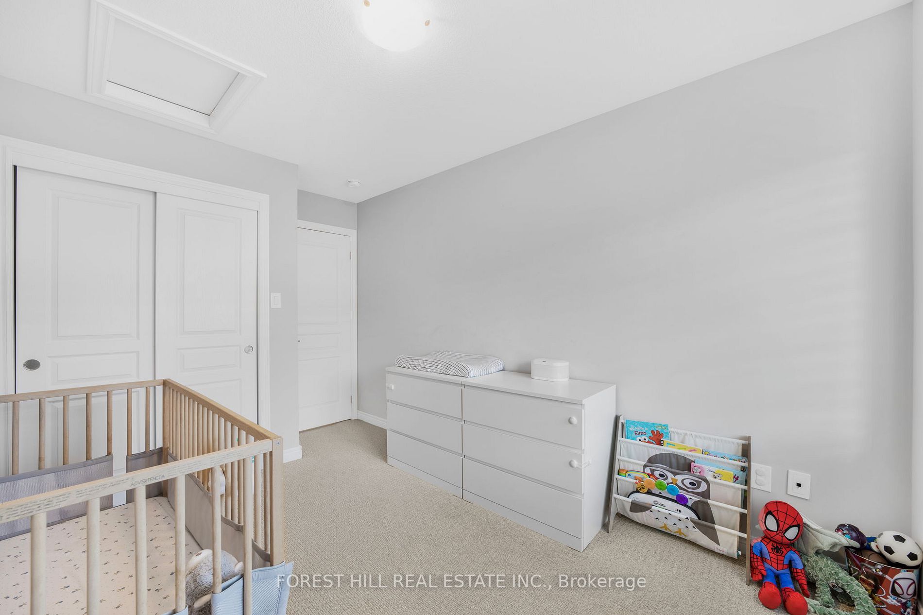 215 Dundas St E, #19