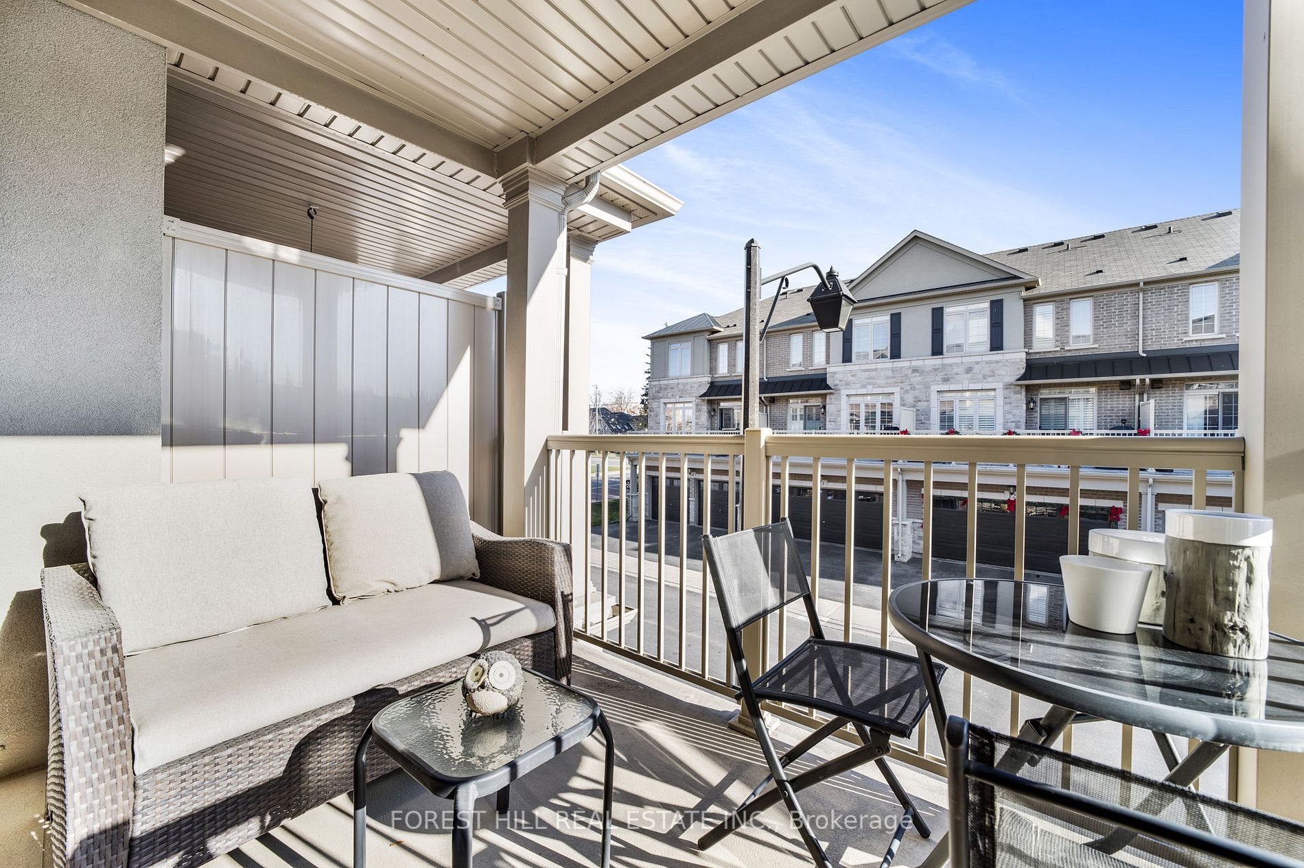 215 Dundas St E, #19