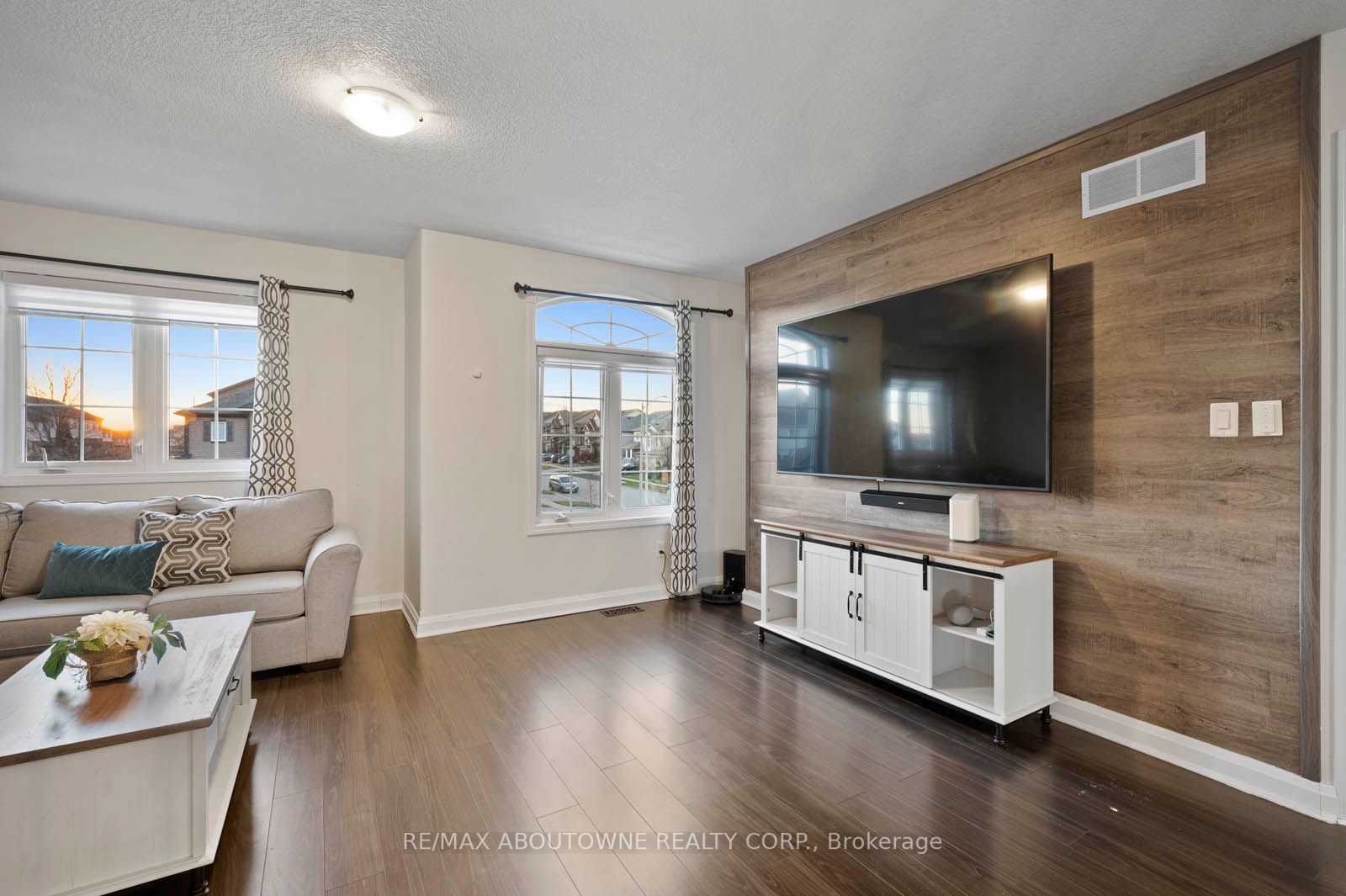 924 Bianca Crt