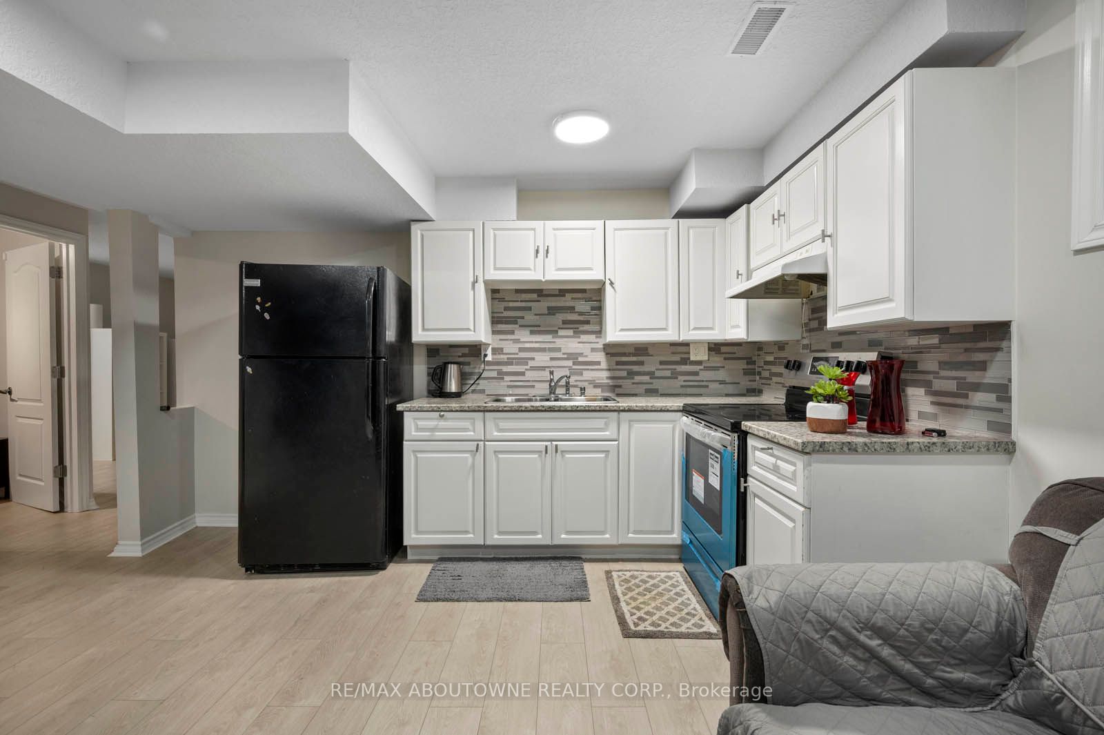 924 Bianca Crt