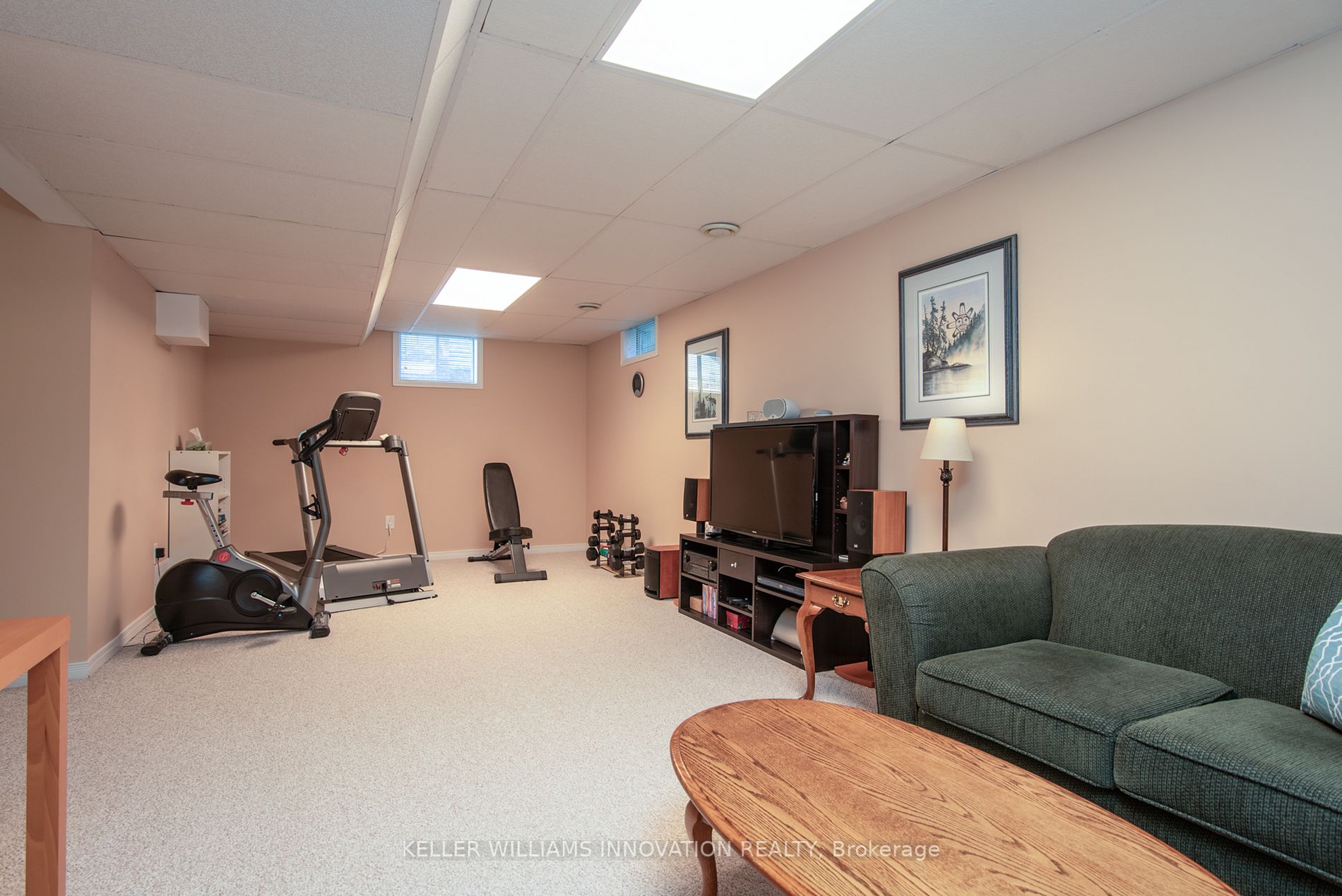 96 Niska Rd