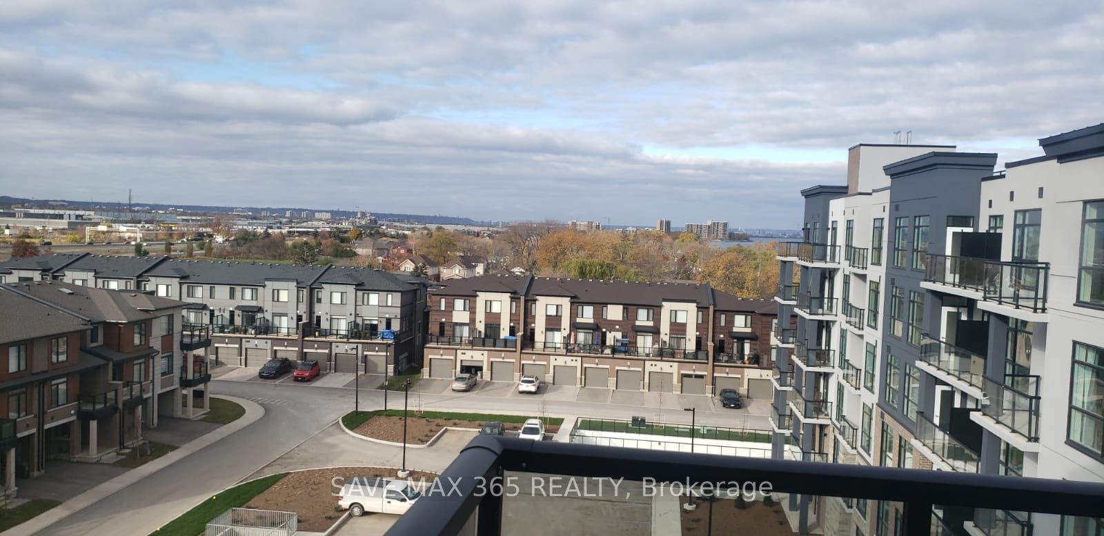 605 North Service Rd, #623