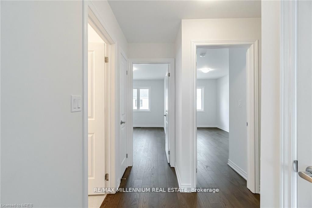 132 Aquasanta Crescent