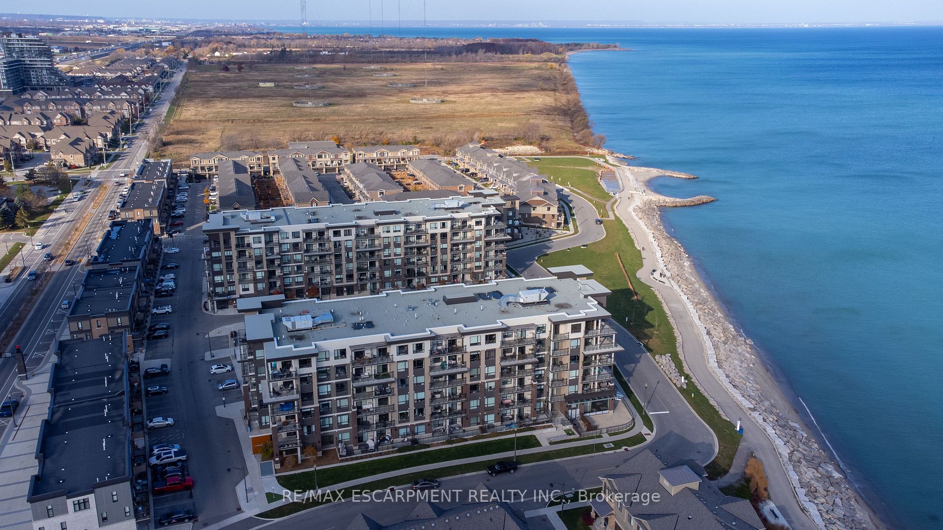 10 Esplanade Lane W, #Ph614