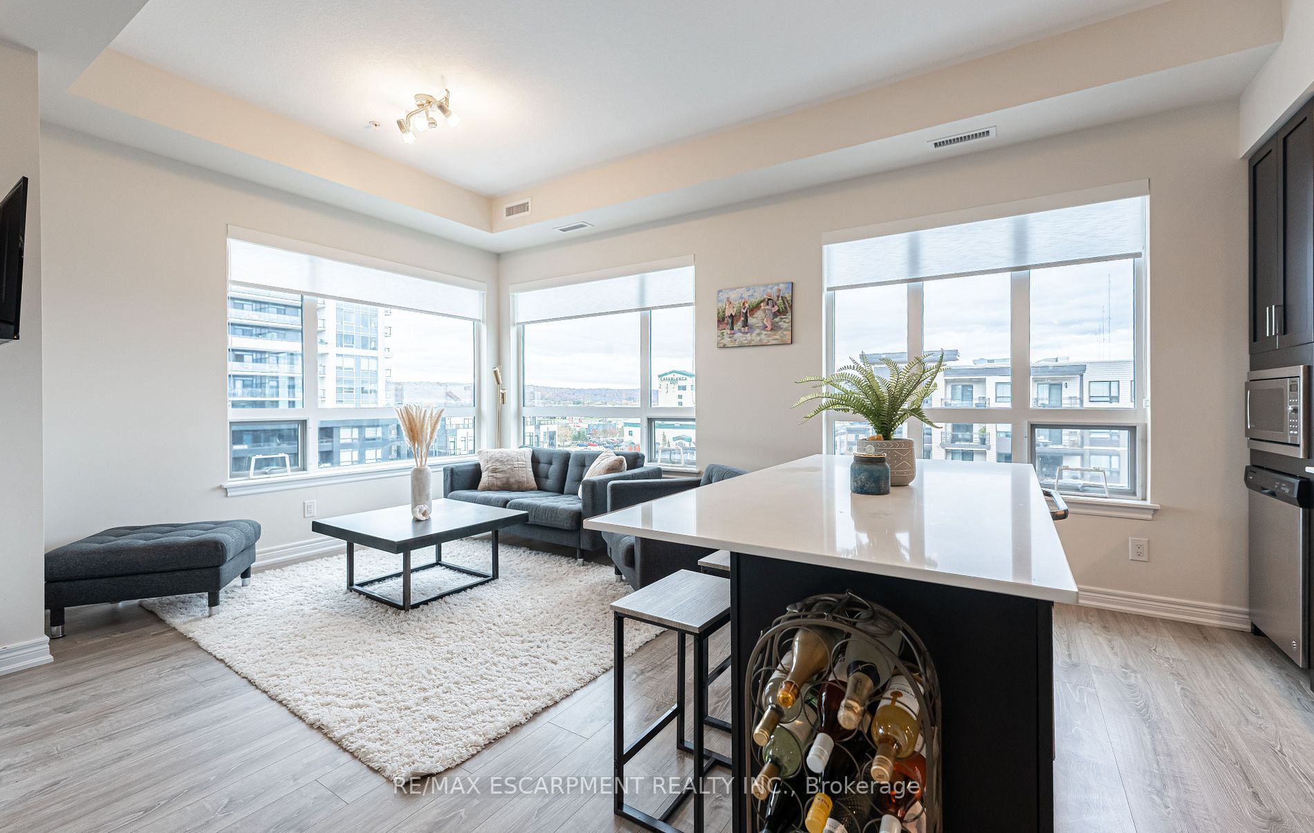 10 Esplanade Lane W, #Ph614