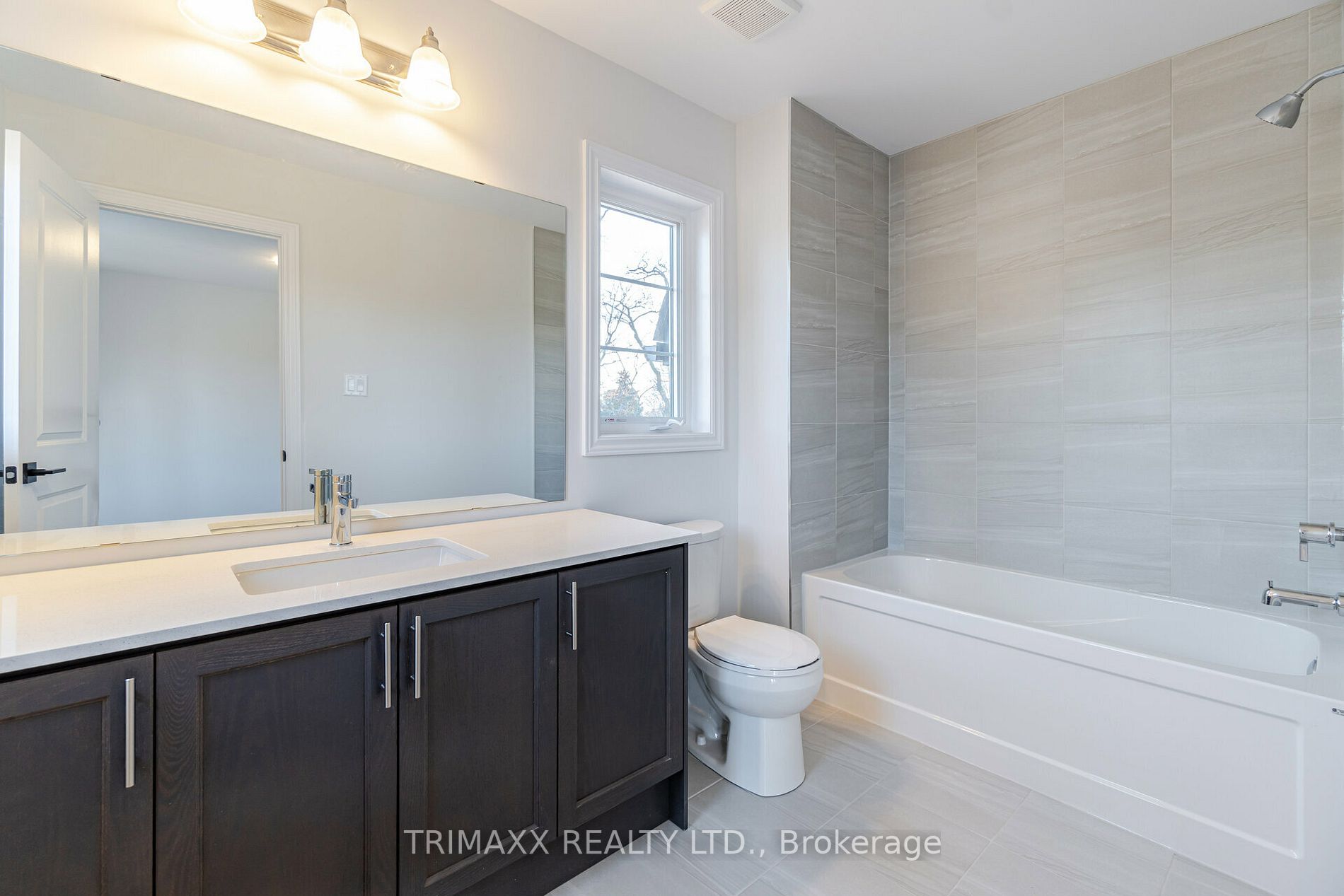 187 Wilson St W, #35