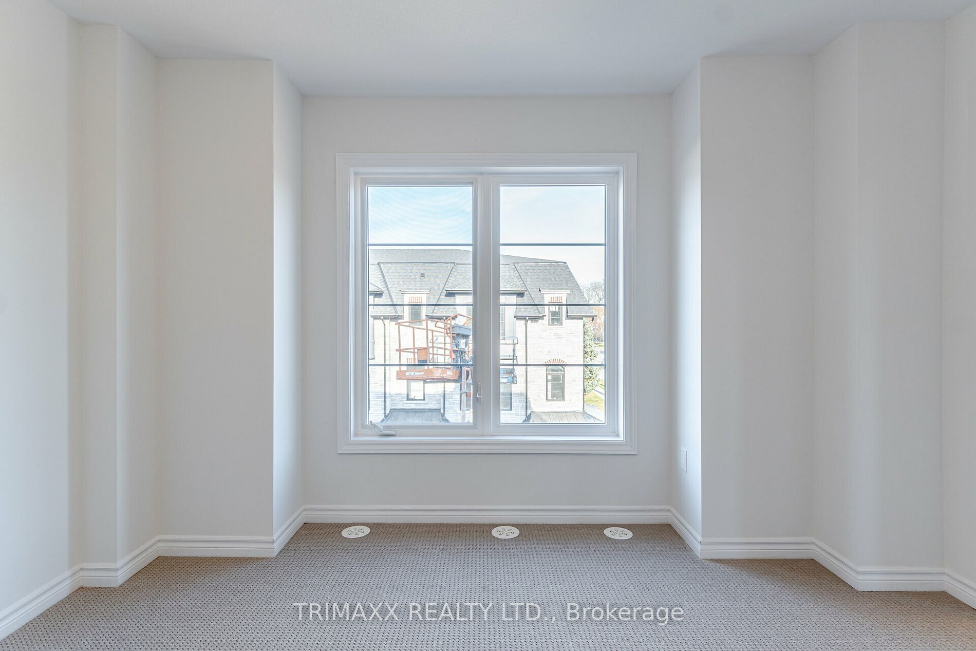 187 Wilson St W, #35
