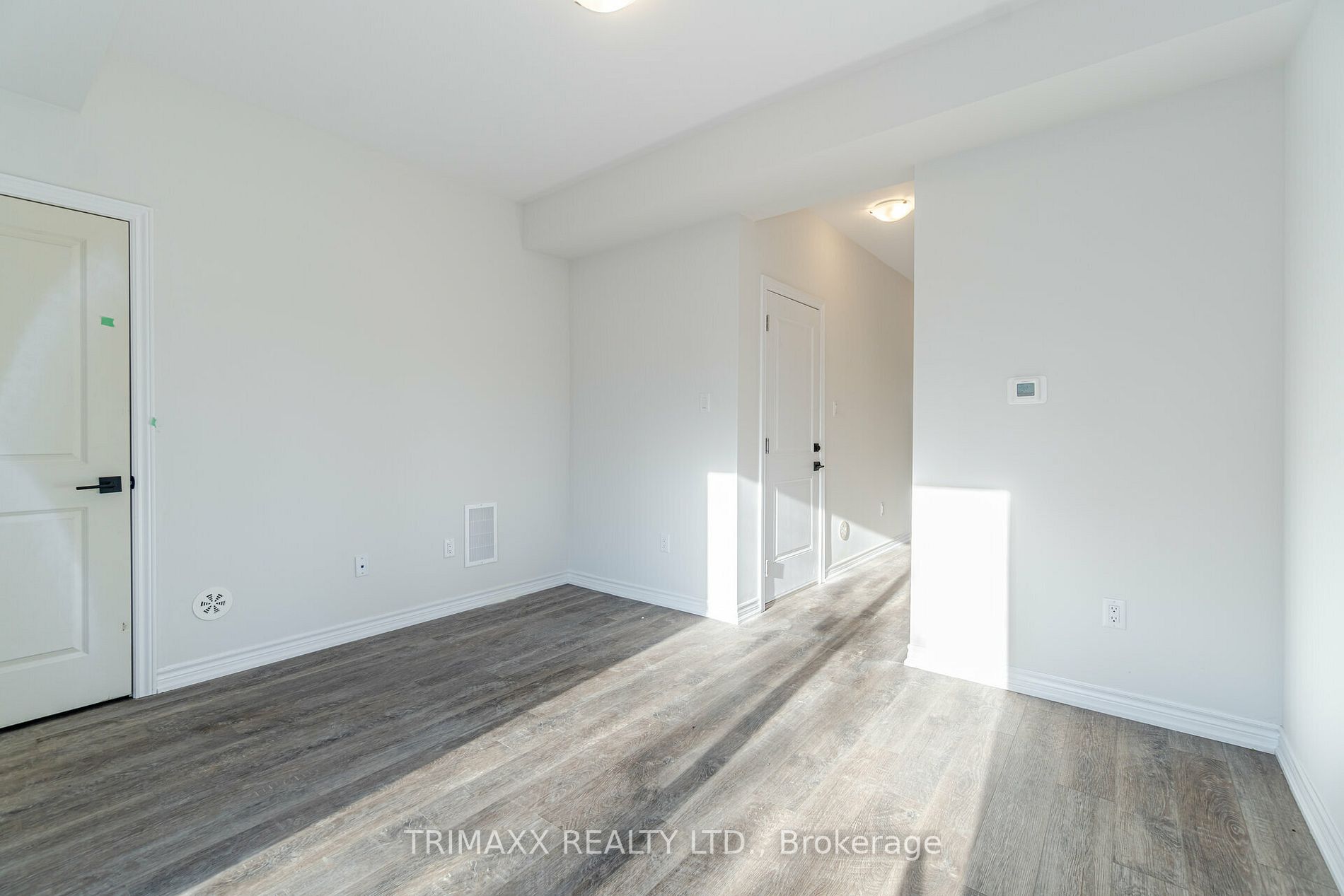 187 Wilson St W, #35
