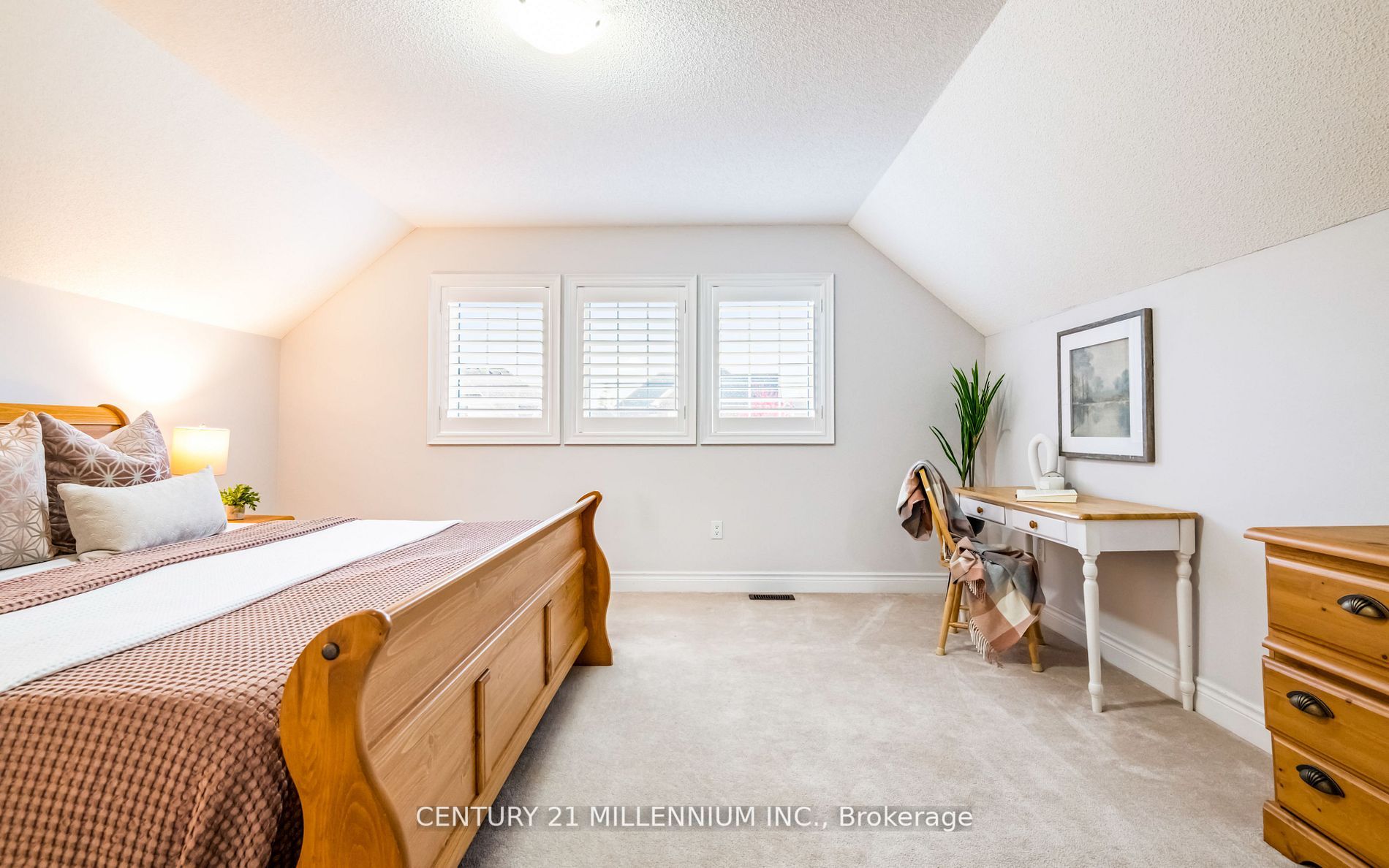 28 Mitchell Cres