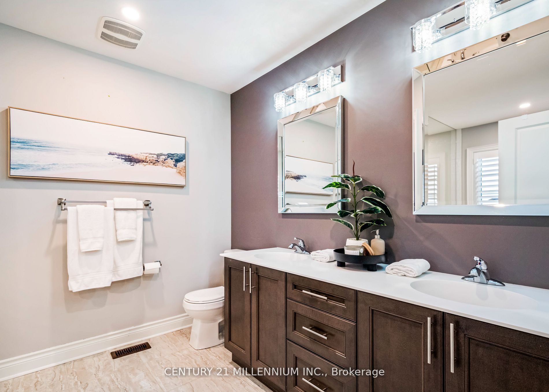 28 Mitchell Cres