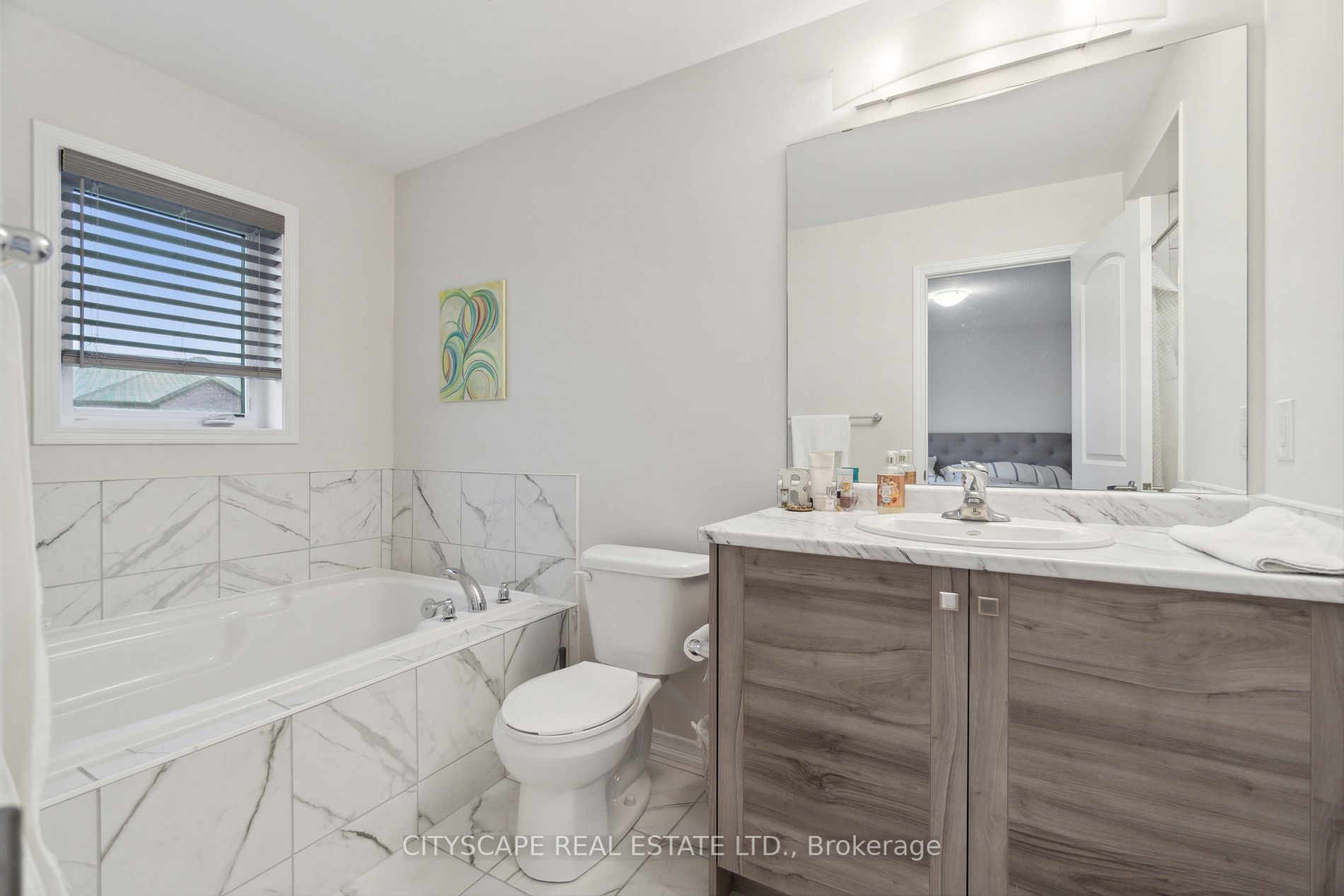8273 Tulip Tree Dr E, #33