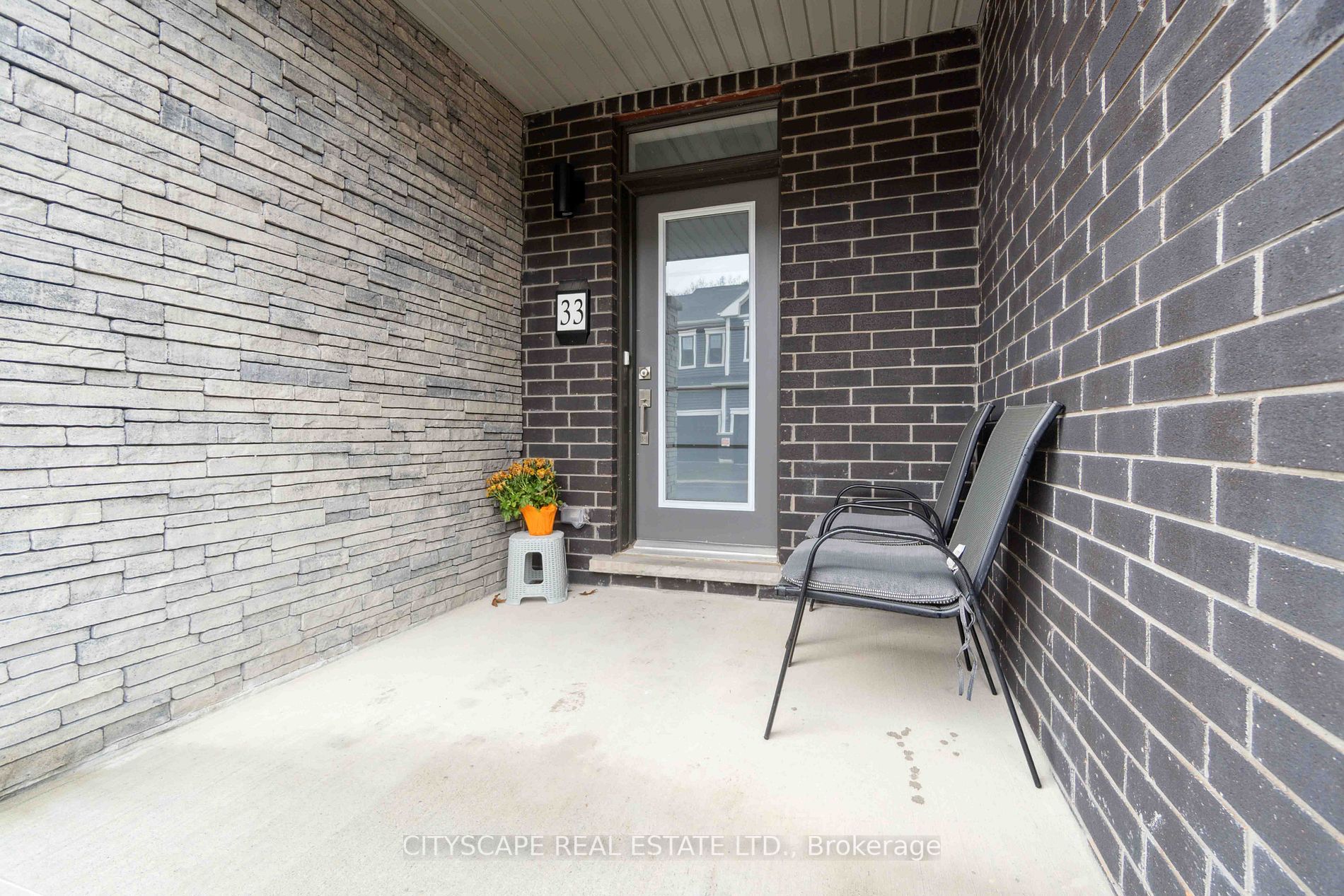 8273 Tulip Tree Dr E, #33