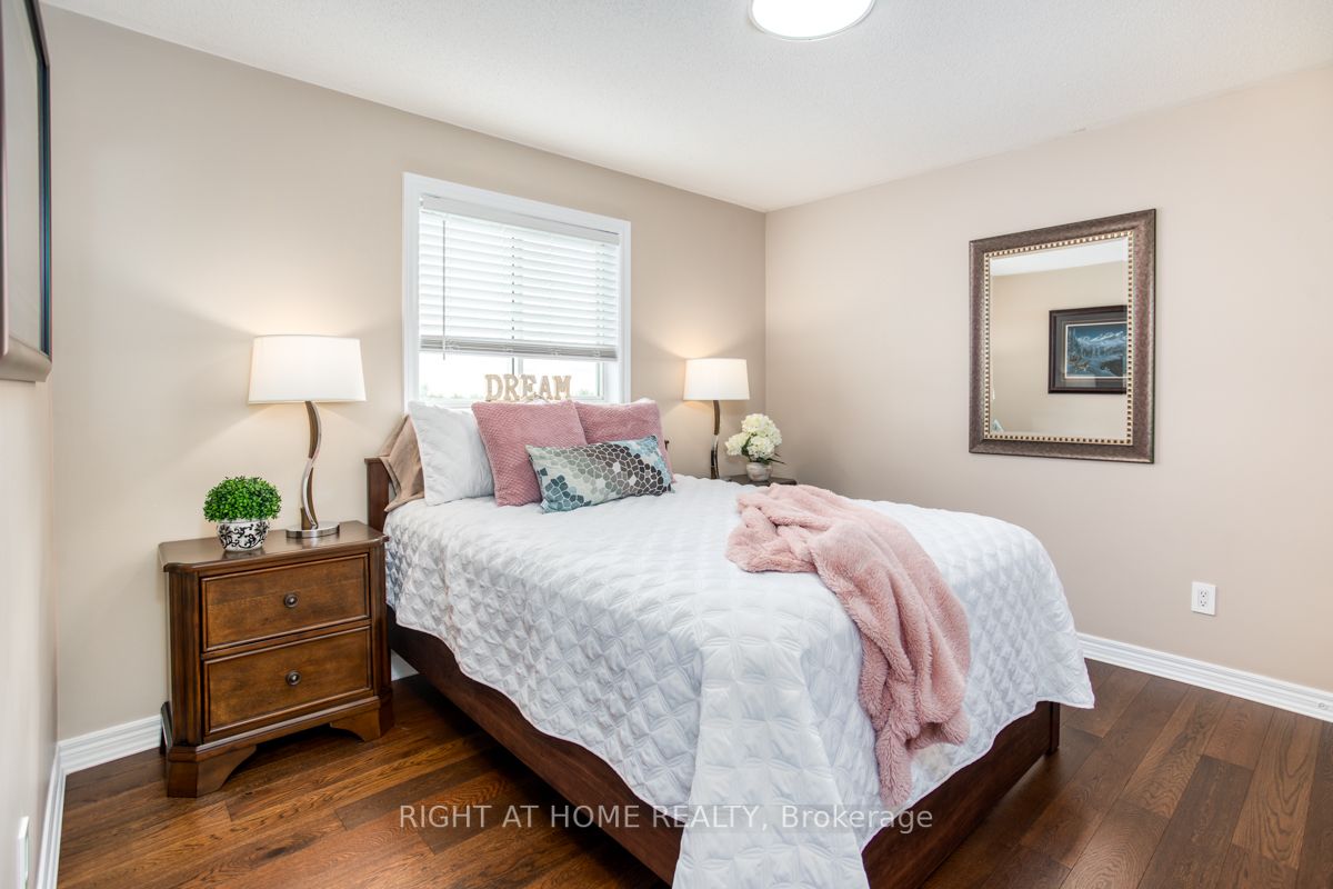 10 Dalrymple Dr