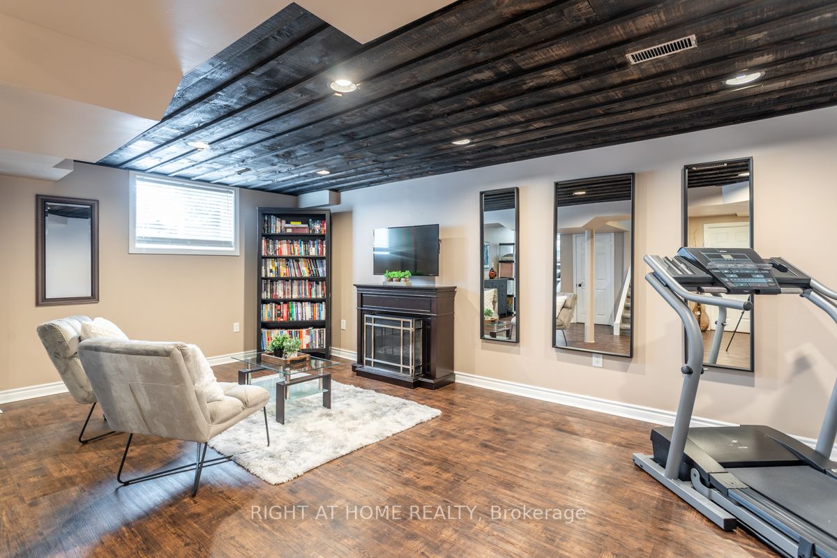 10 Dalrymple Dr