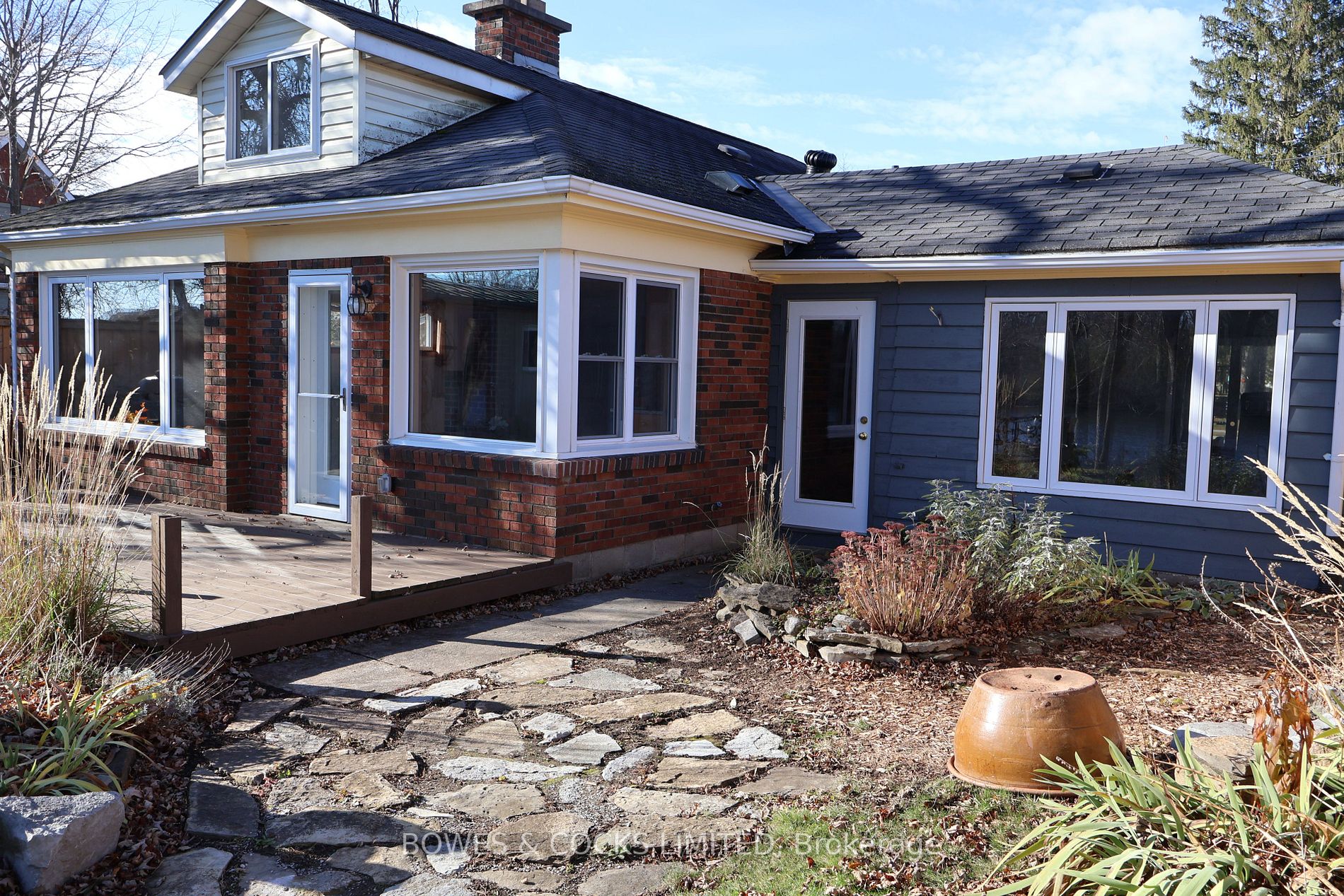 509 Riverside Dr