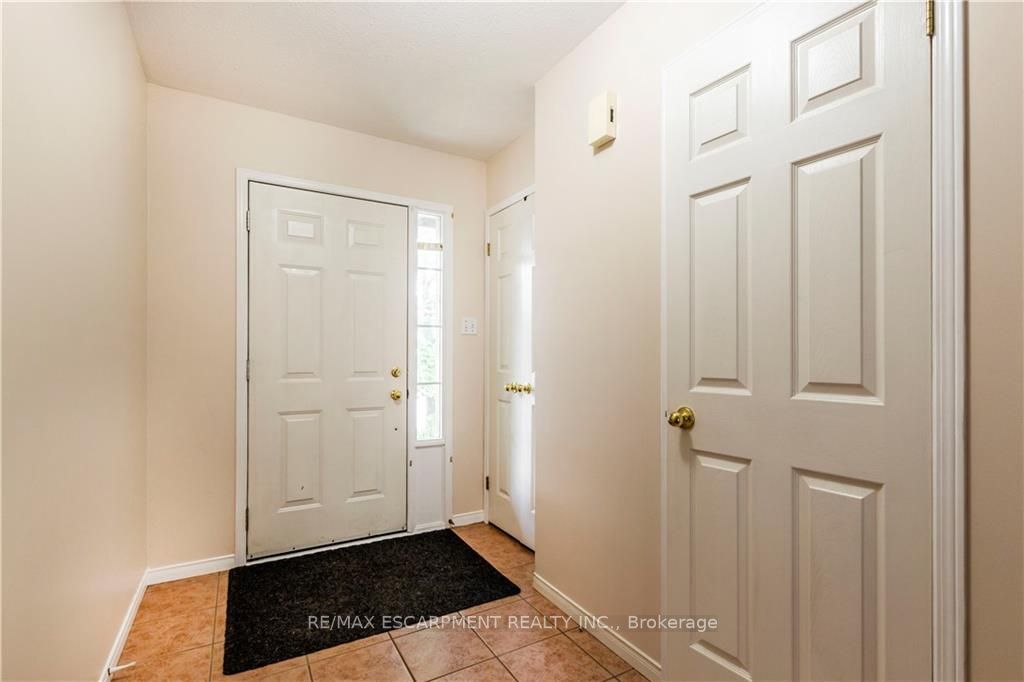 74 Foxborough Dr