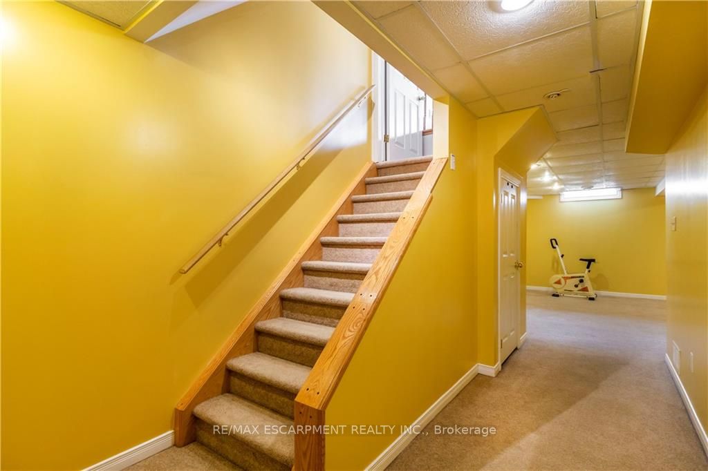 74 Foxborough Dr