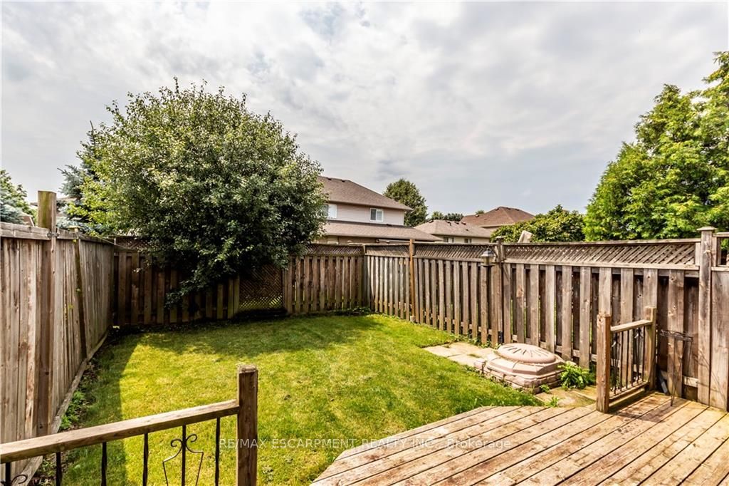 74 Foxborough Dr