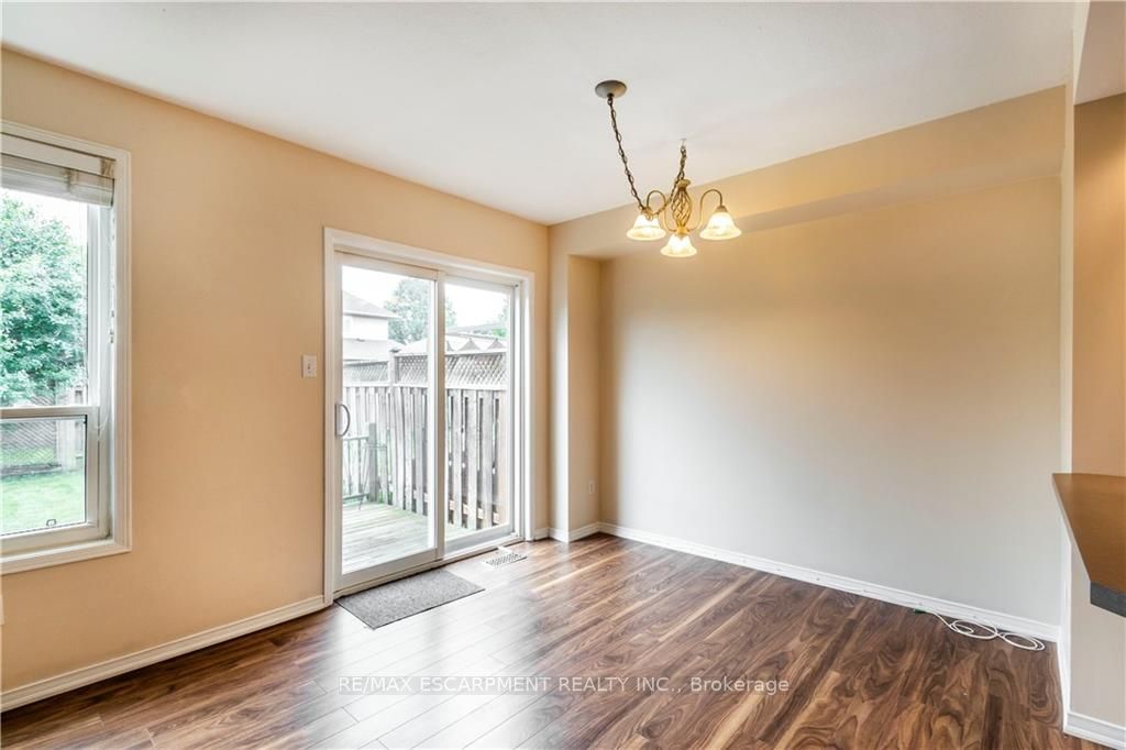 74 Foxborough Dr